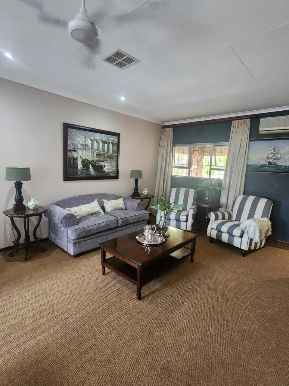 Living room in Hillton Manor Guest House