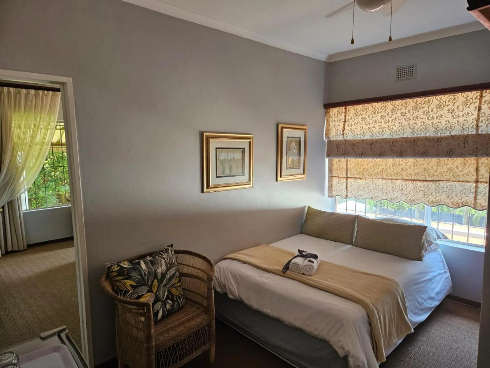 Bedroom, Bed in Hillton Manor Guest House