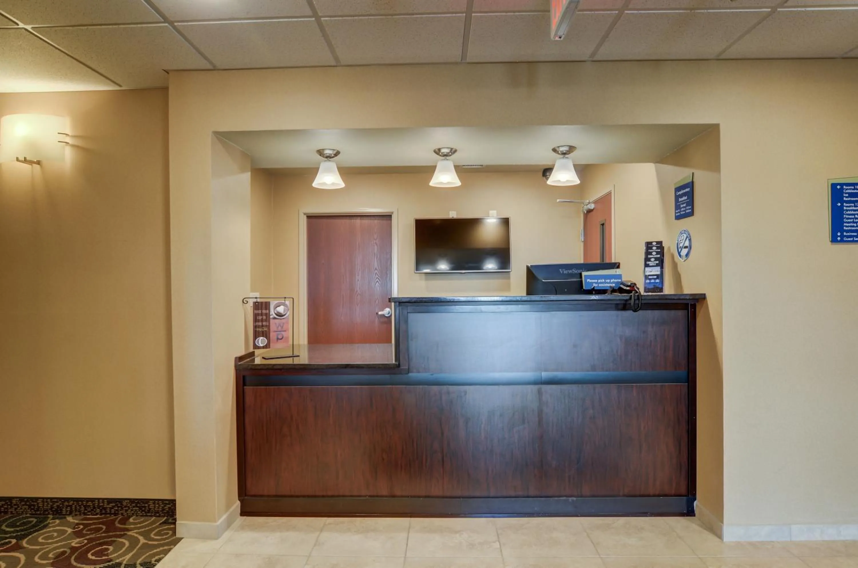 Lobby or reception in Cobblestone Inn & Suites - Ord