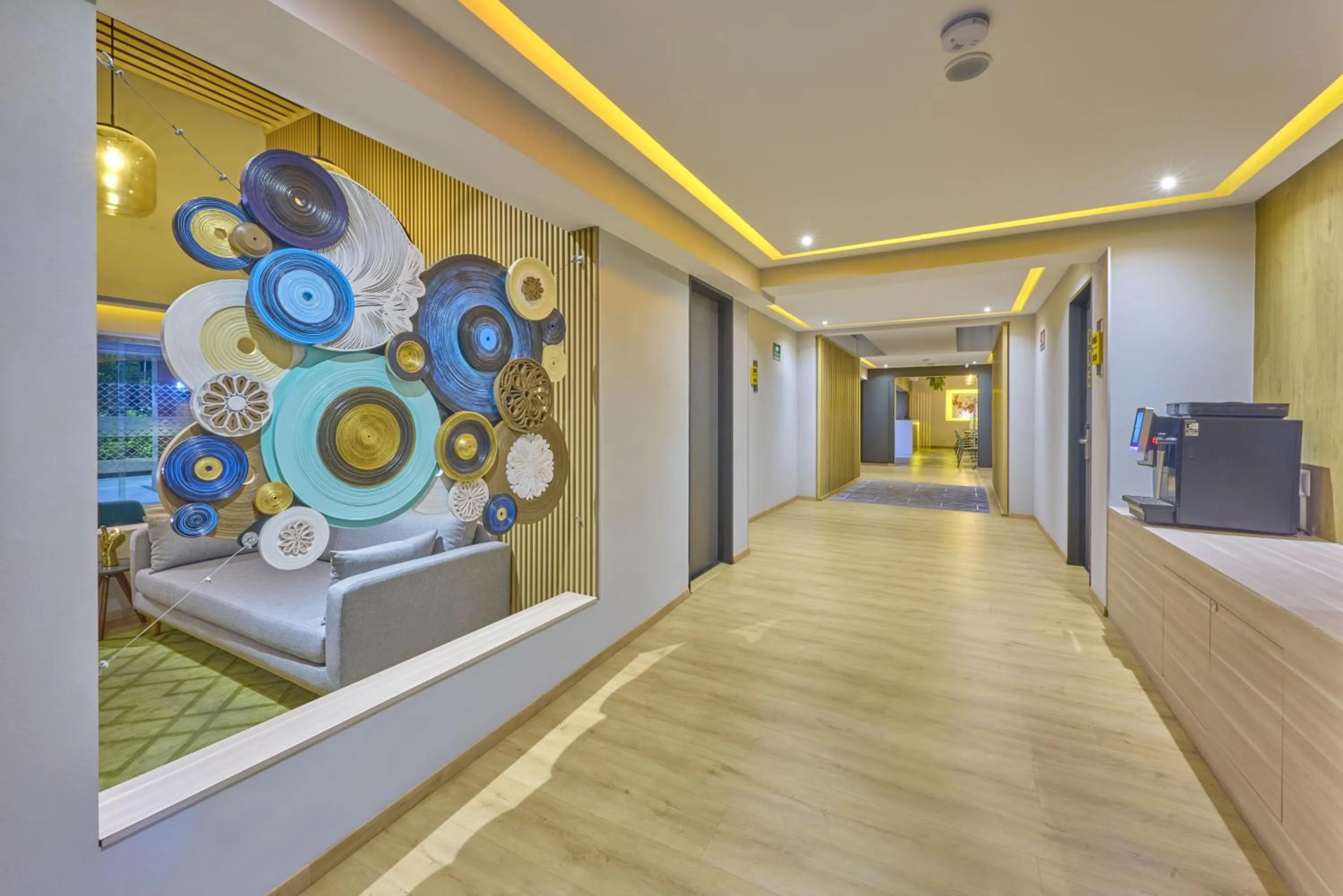 Property building in KALI La Raza Mexico City