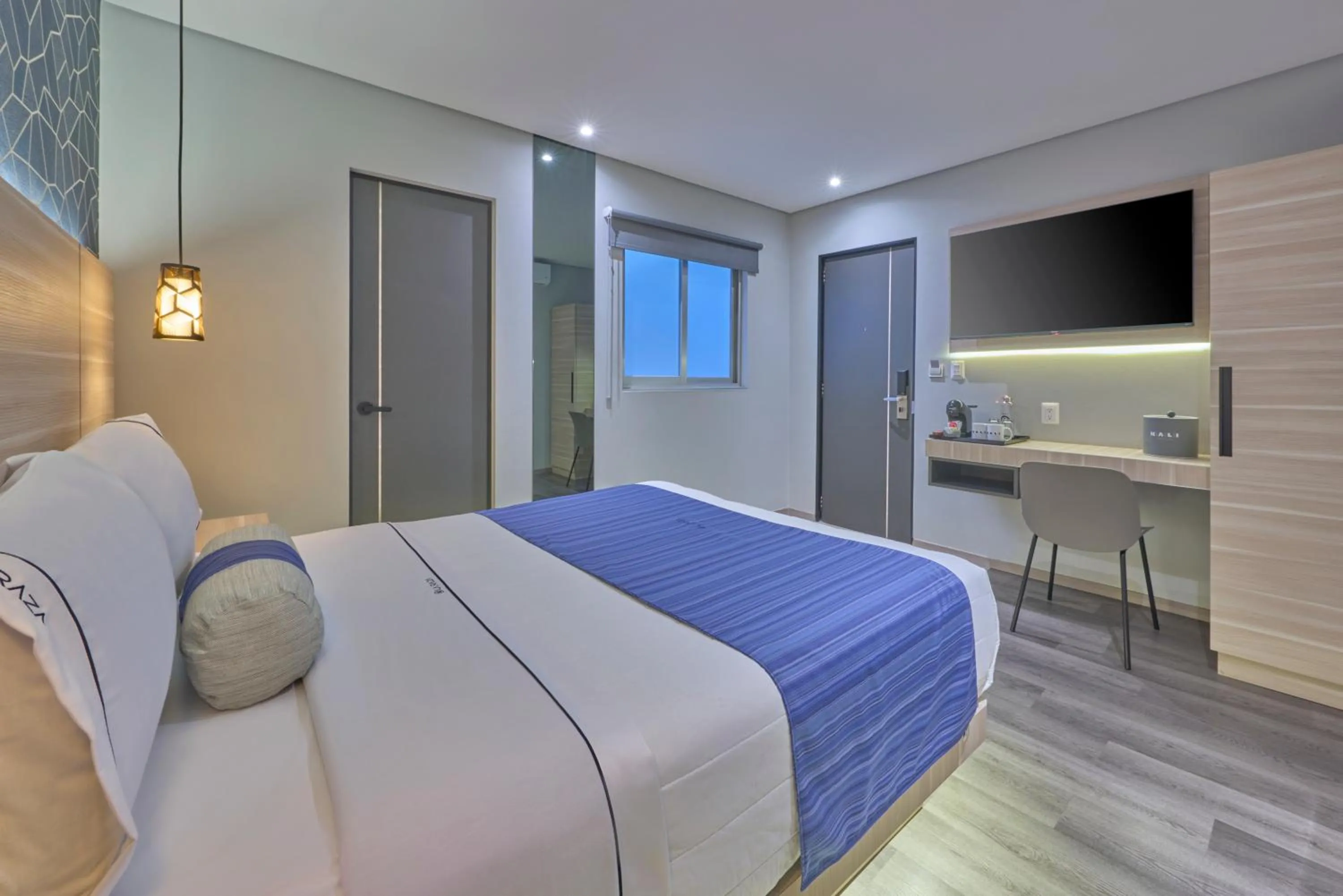 Bed in KALI La Raza Mexico City