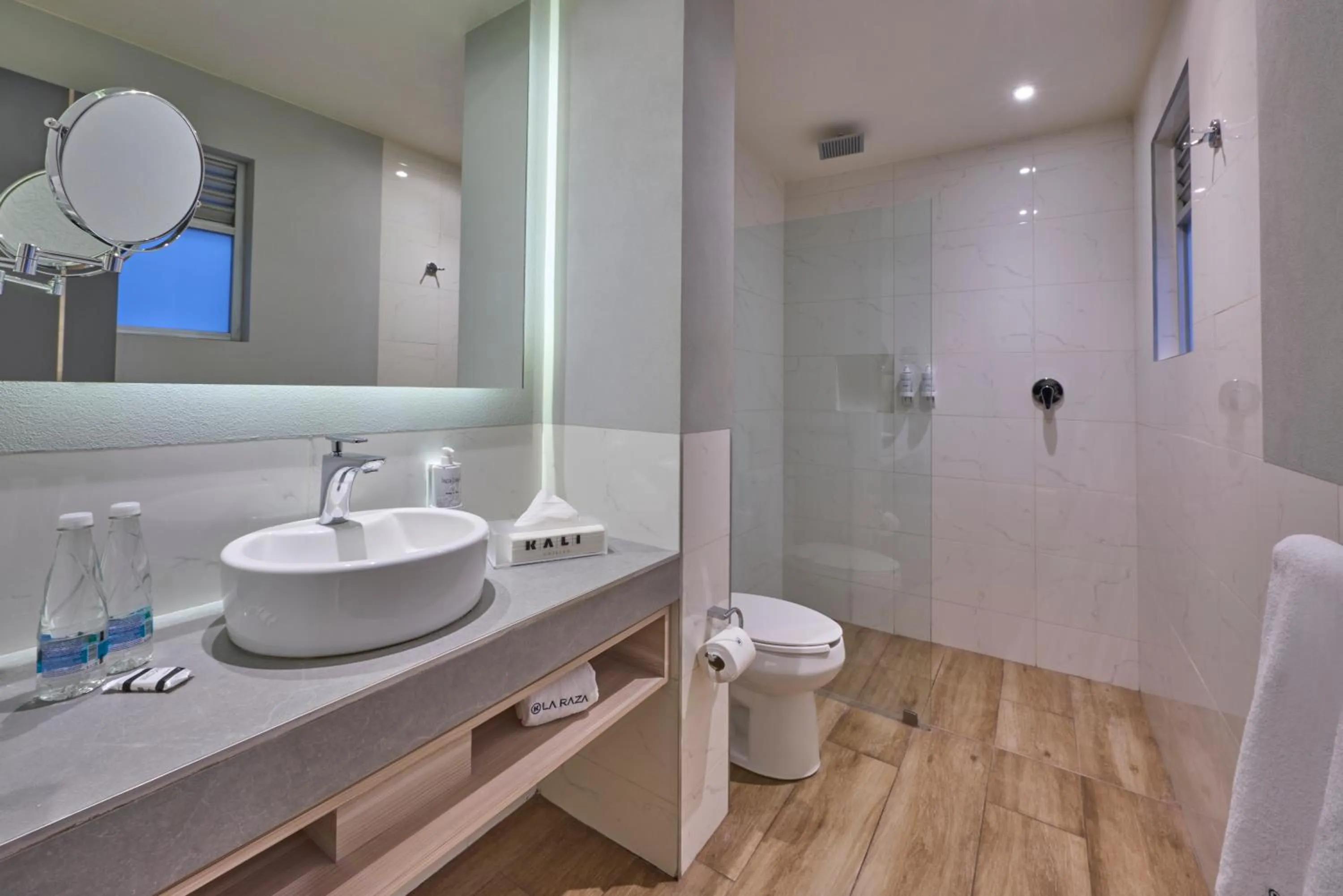 Shower in KALI La Raza Mexico City