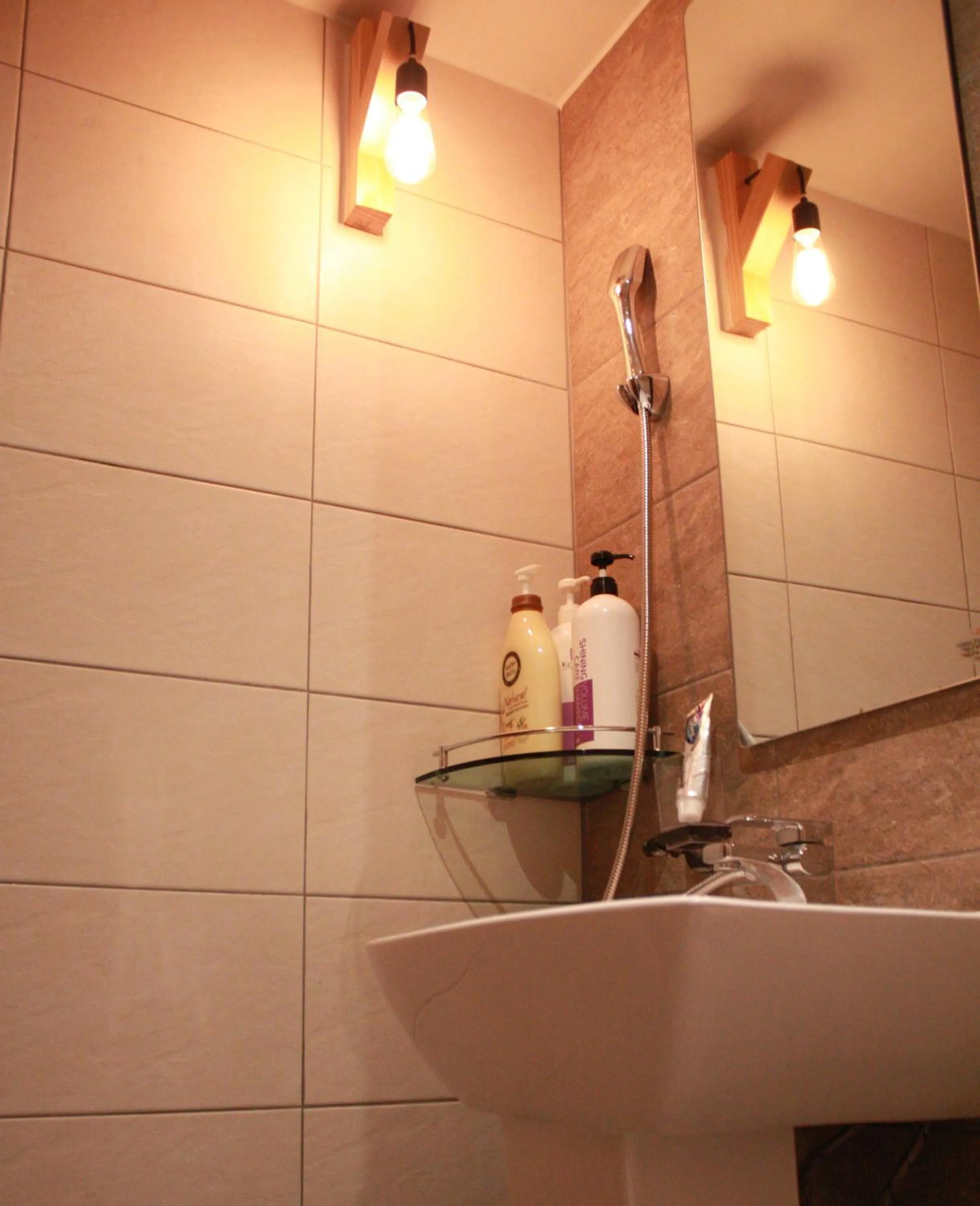 Bathroom in Sungsim Hanok Guesthouse