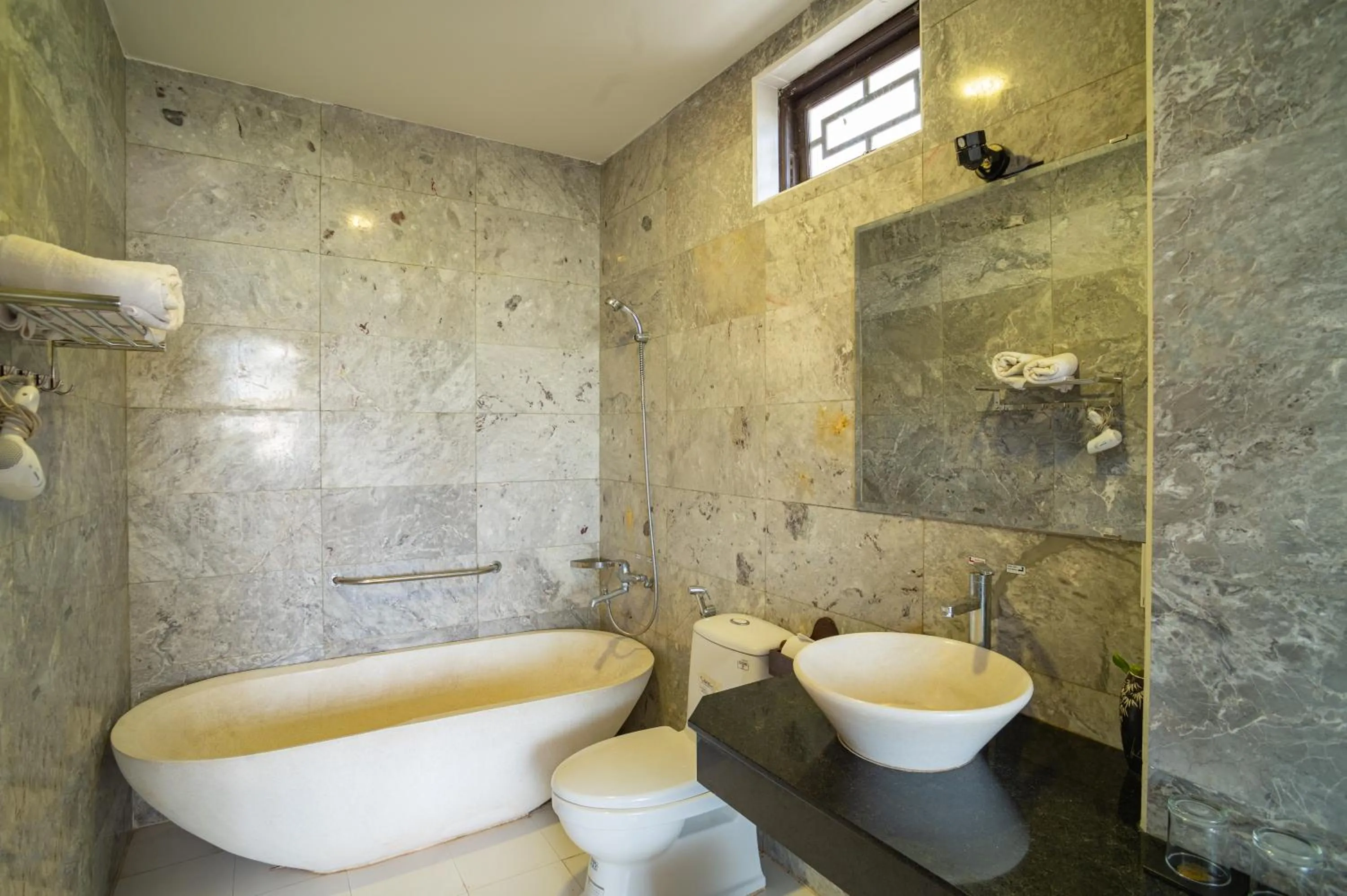 Shower in The House 36