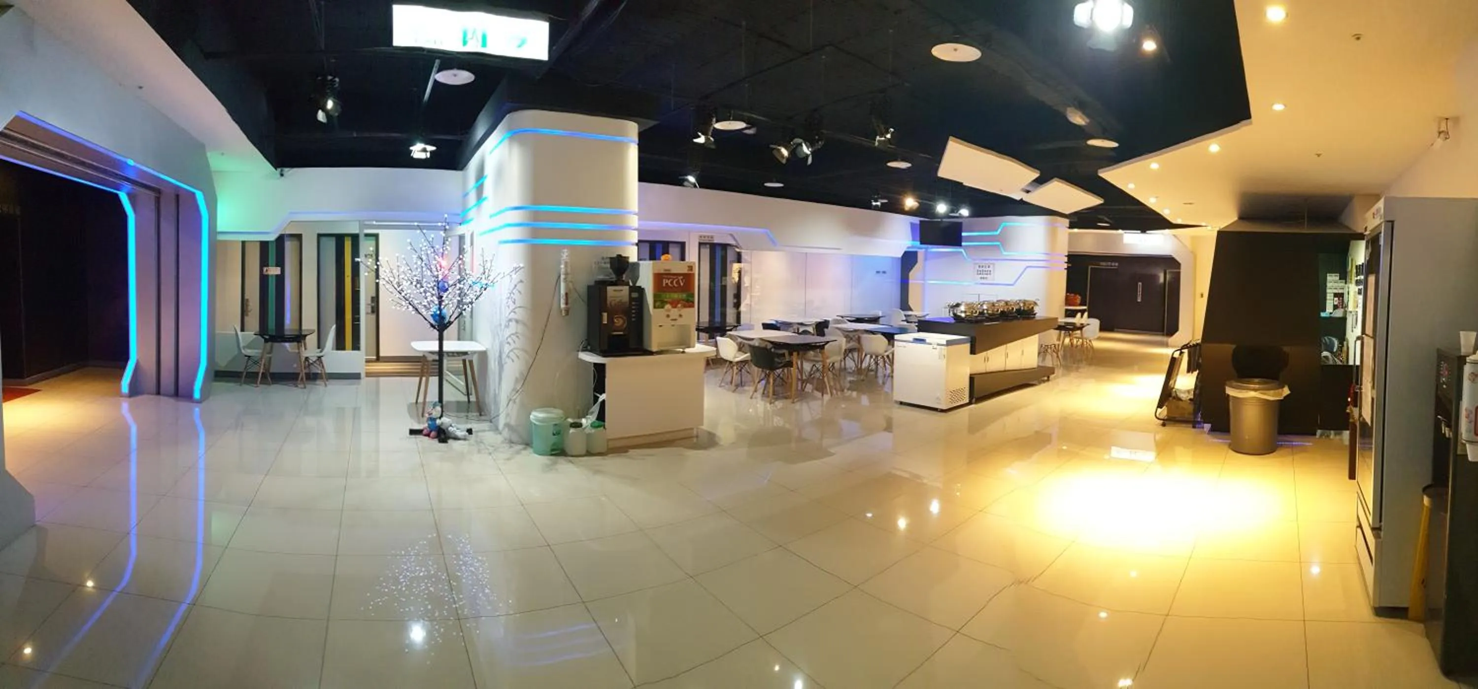 Lobby or reception in Galaxia Business Hotel