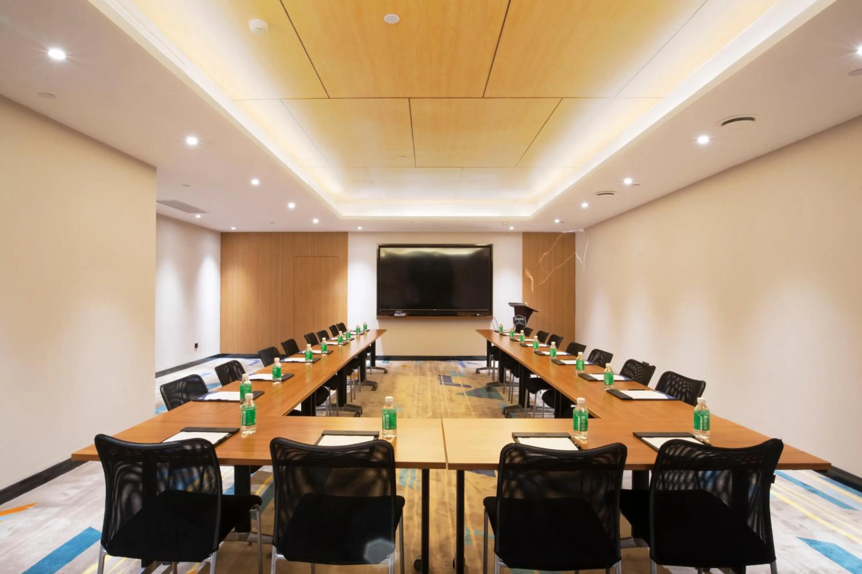 Meeting/conference room in Hampton by Hilton Guangzhou Zhujiang New Town - Free Shuttle Bus to Canton Fair