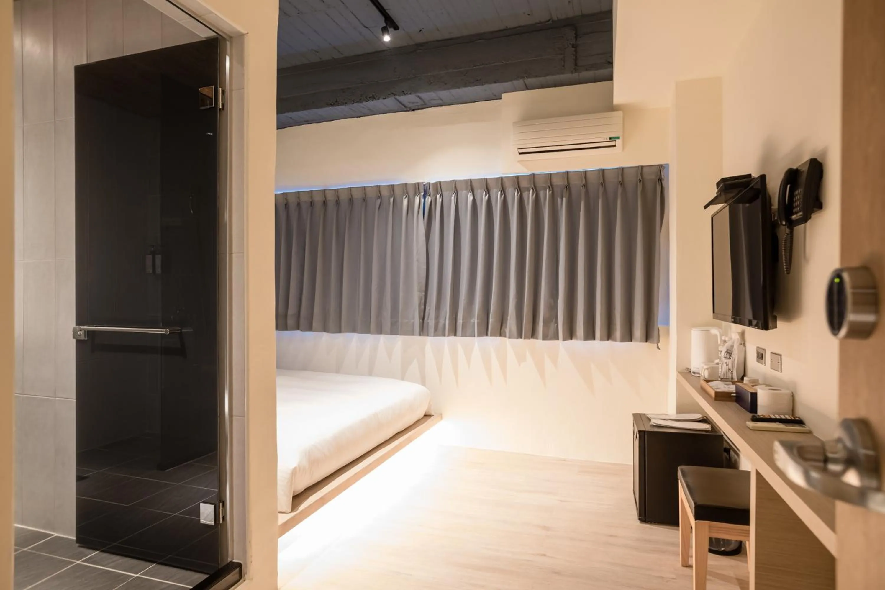 Bed in Traveller-Inn Day Moon Hotel