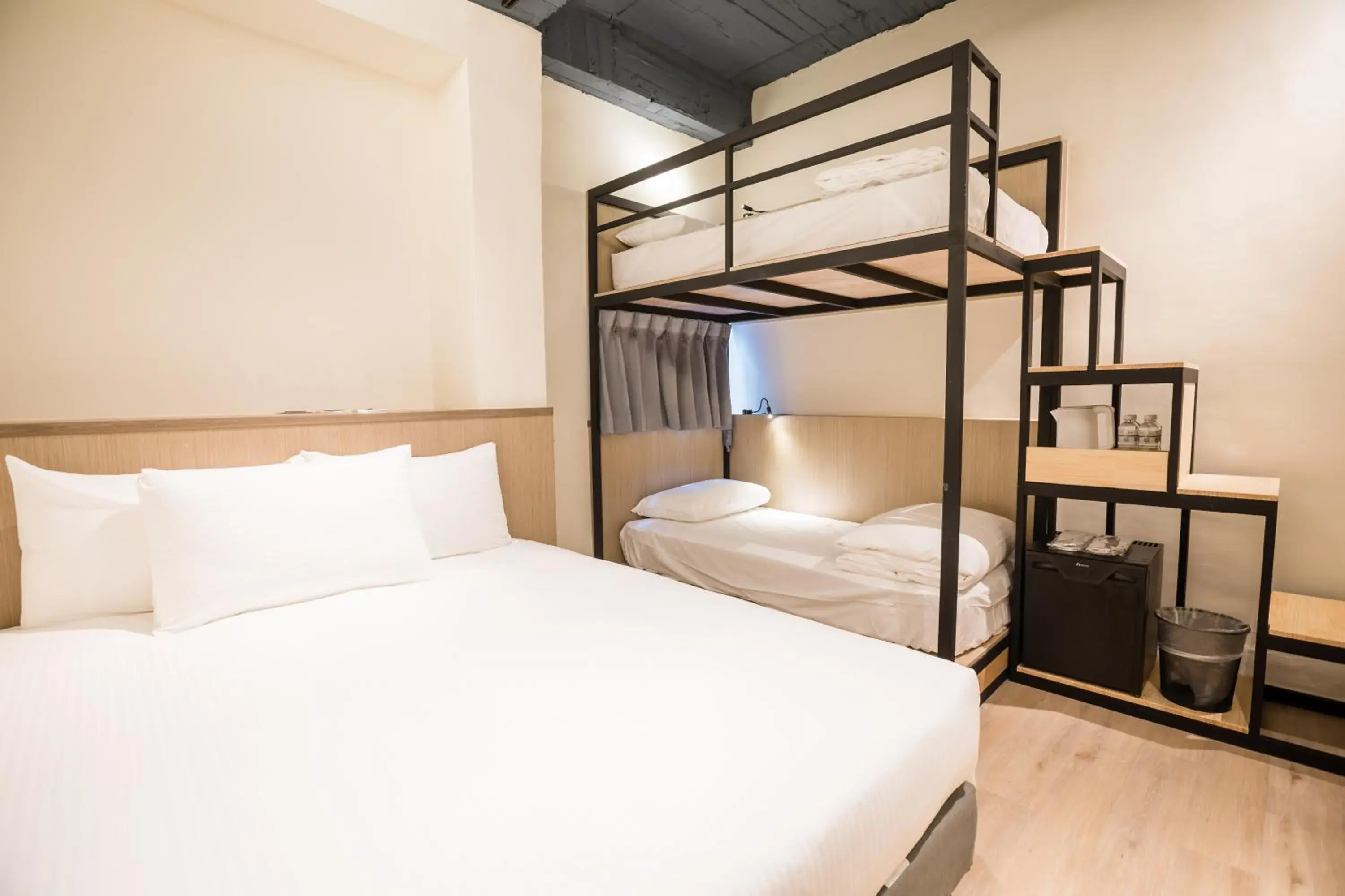 Bed in Traveller-Inn Day Moon Hotel Bed in Traveller-Inn Day Moon Hotel