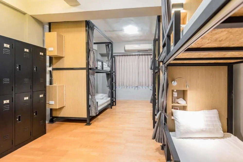 Bed in Traveller-Inn Day Moon Hotel