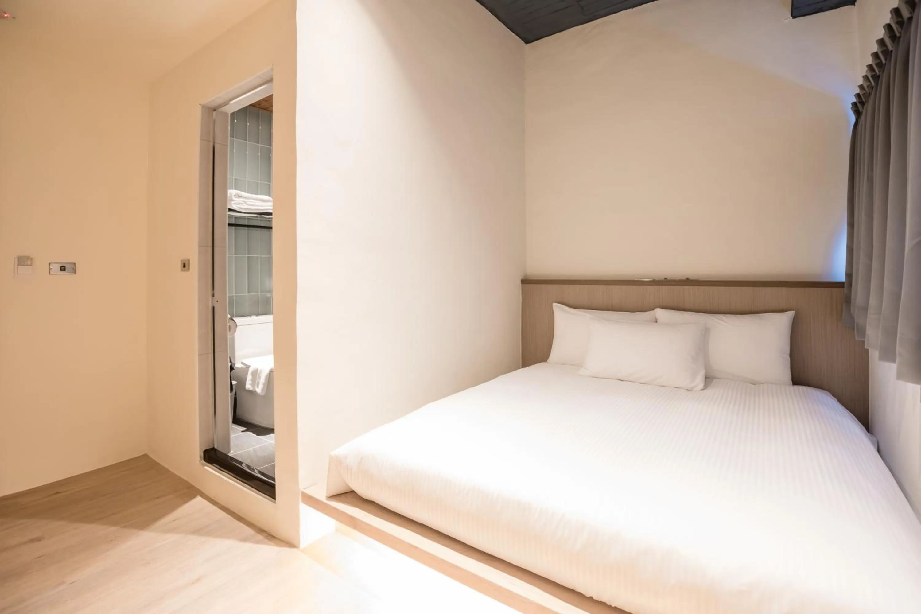 Bed in Traveller-Inn Day Moon Hotel