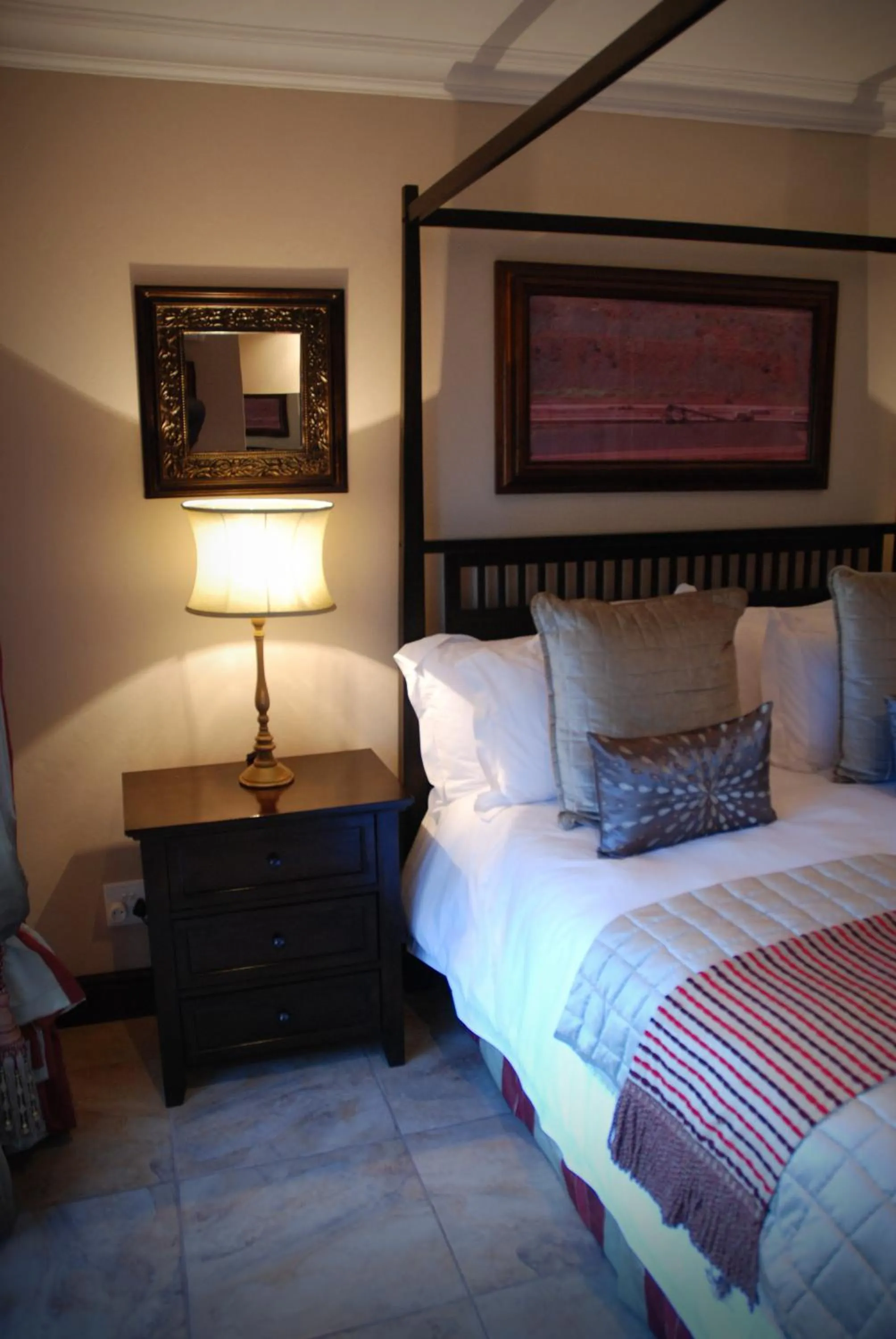 Bed in Kathuhari Guesthouse