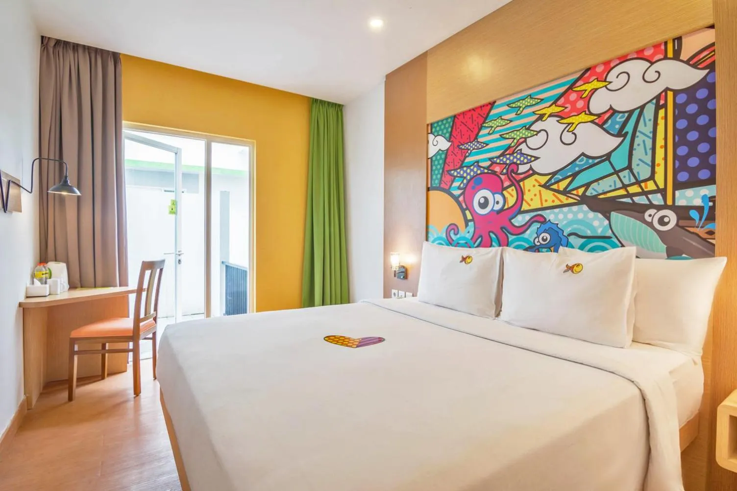 Bedroom, Bed in MaxOneHotels at Resort Makassar