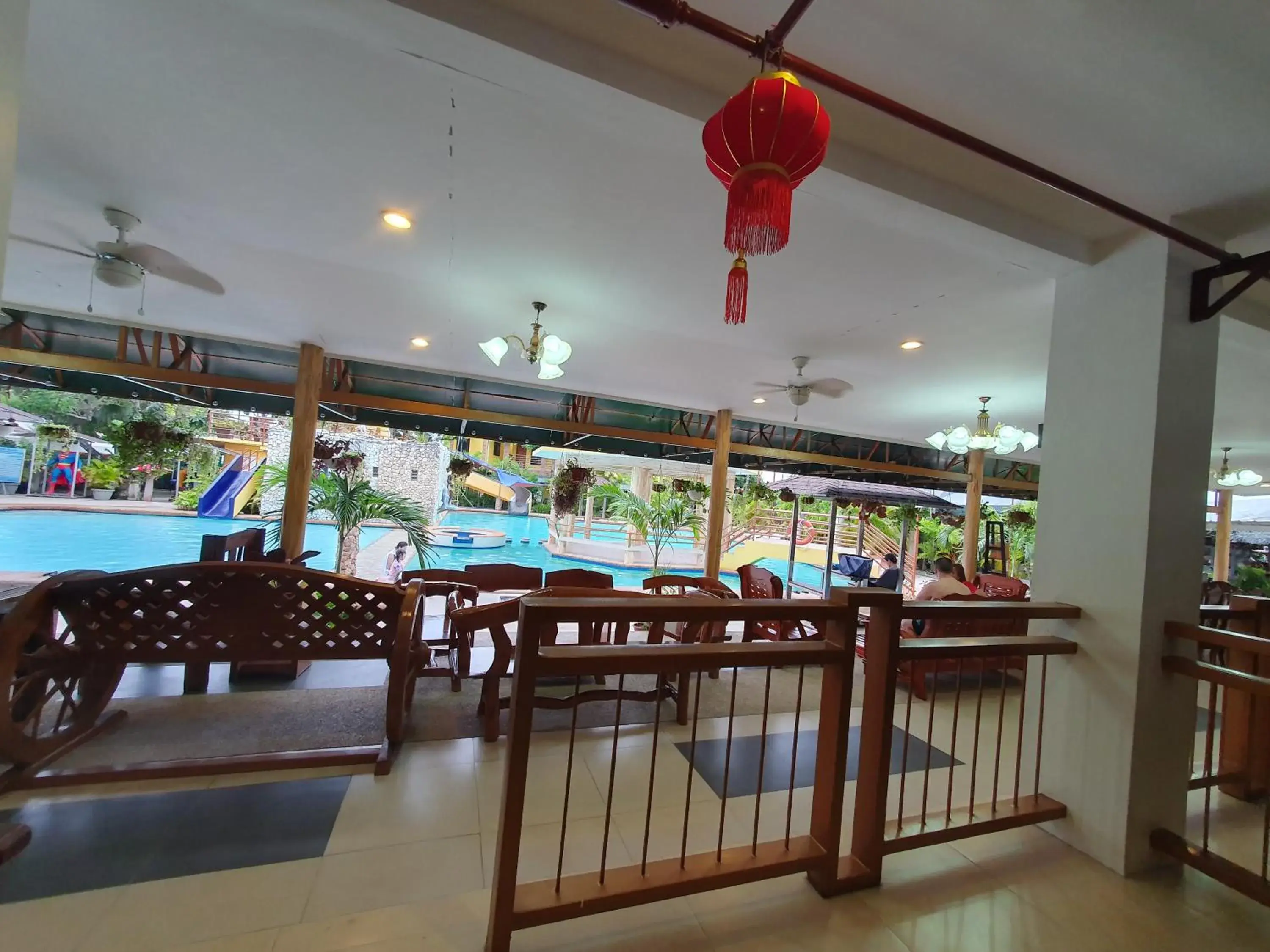 Restaurant/places to eat in Moalboal Tropics Restaurant/places to eat in Moalboal Tropics