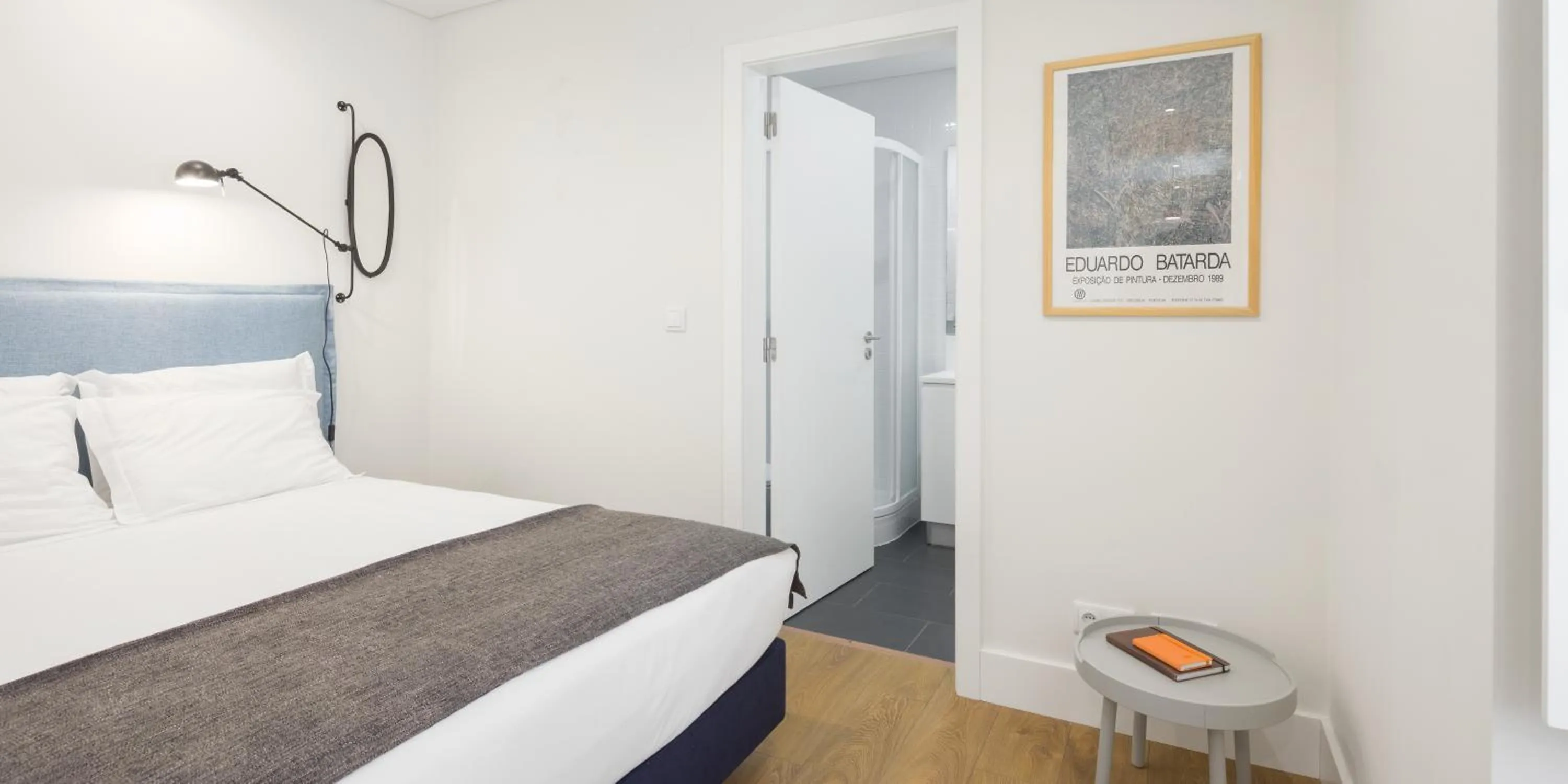 Bedroom in Lisbon Serviced Apartments - Bairro Alto