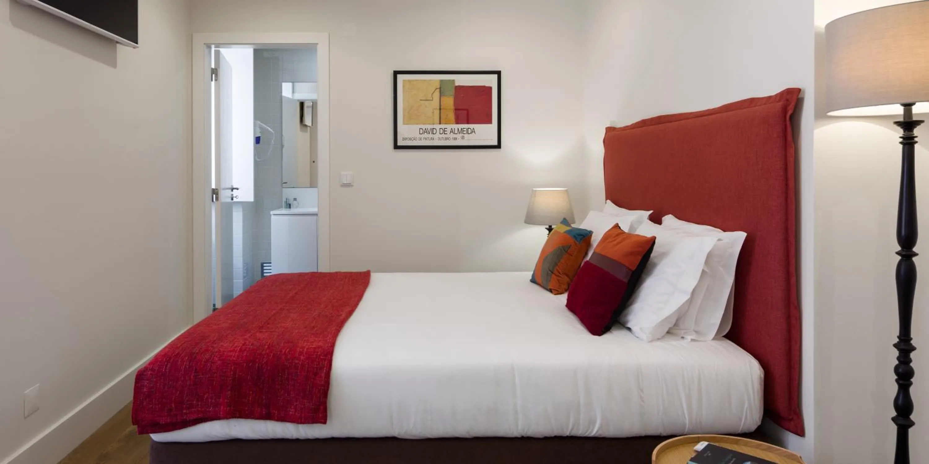 Bed in LSA Bairro Alto by Numa