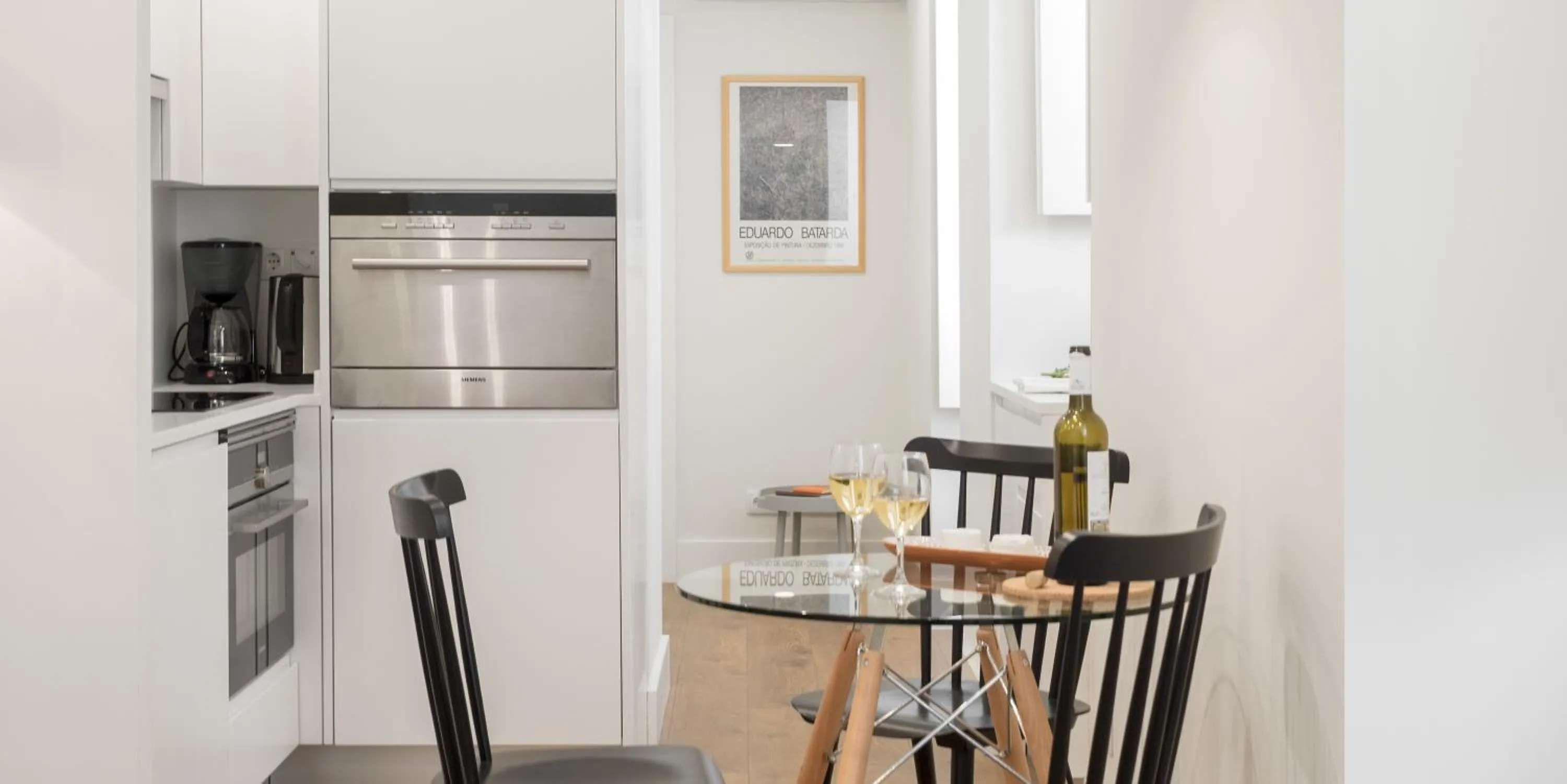 Dining area in Lisbon Serviced Apartments - Bairro Alto