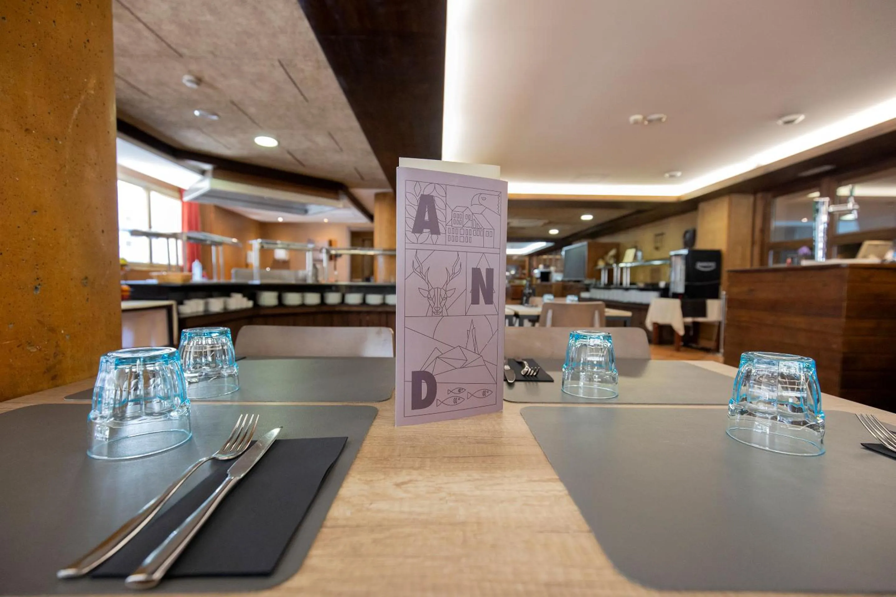 Buffet breakfast in Hotel Màgic Ski by Nexta