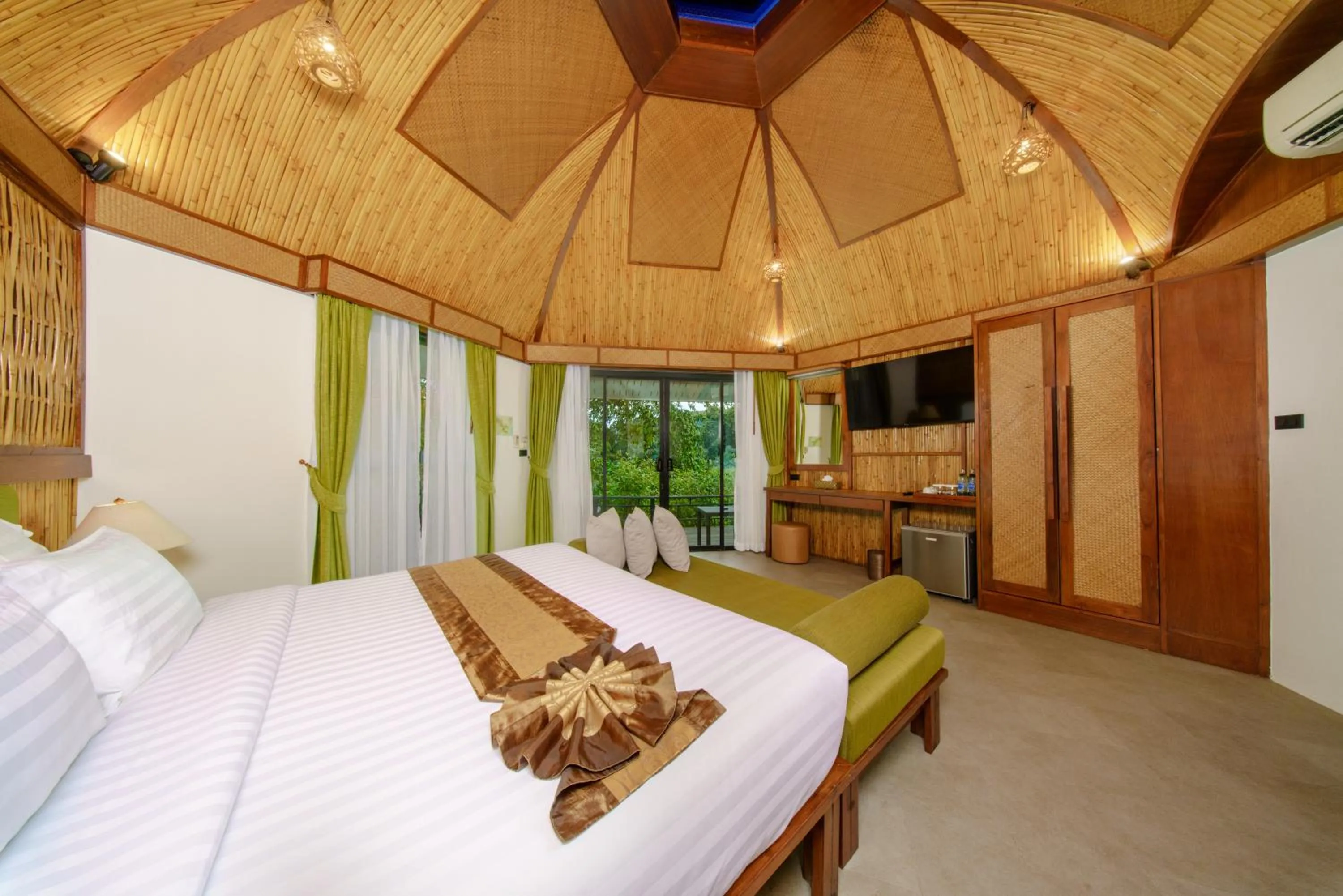 Property building, Bed in Aonang Fiore Resort