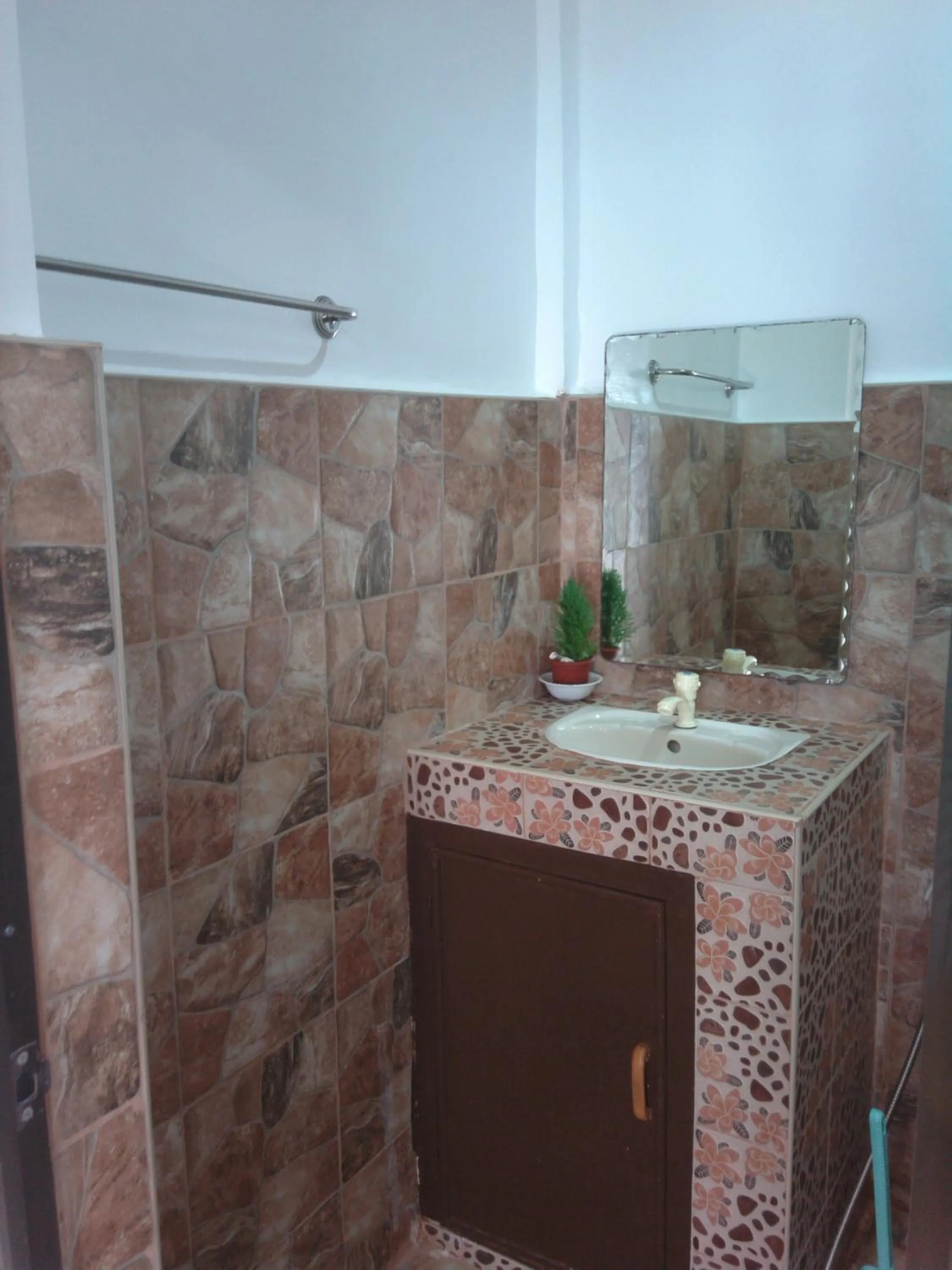 Bathroom in Marnin's Place