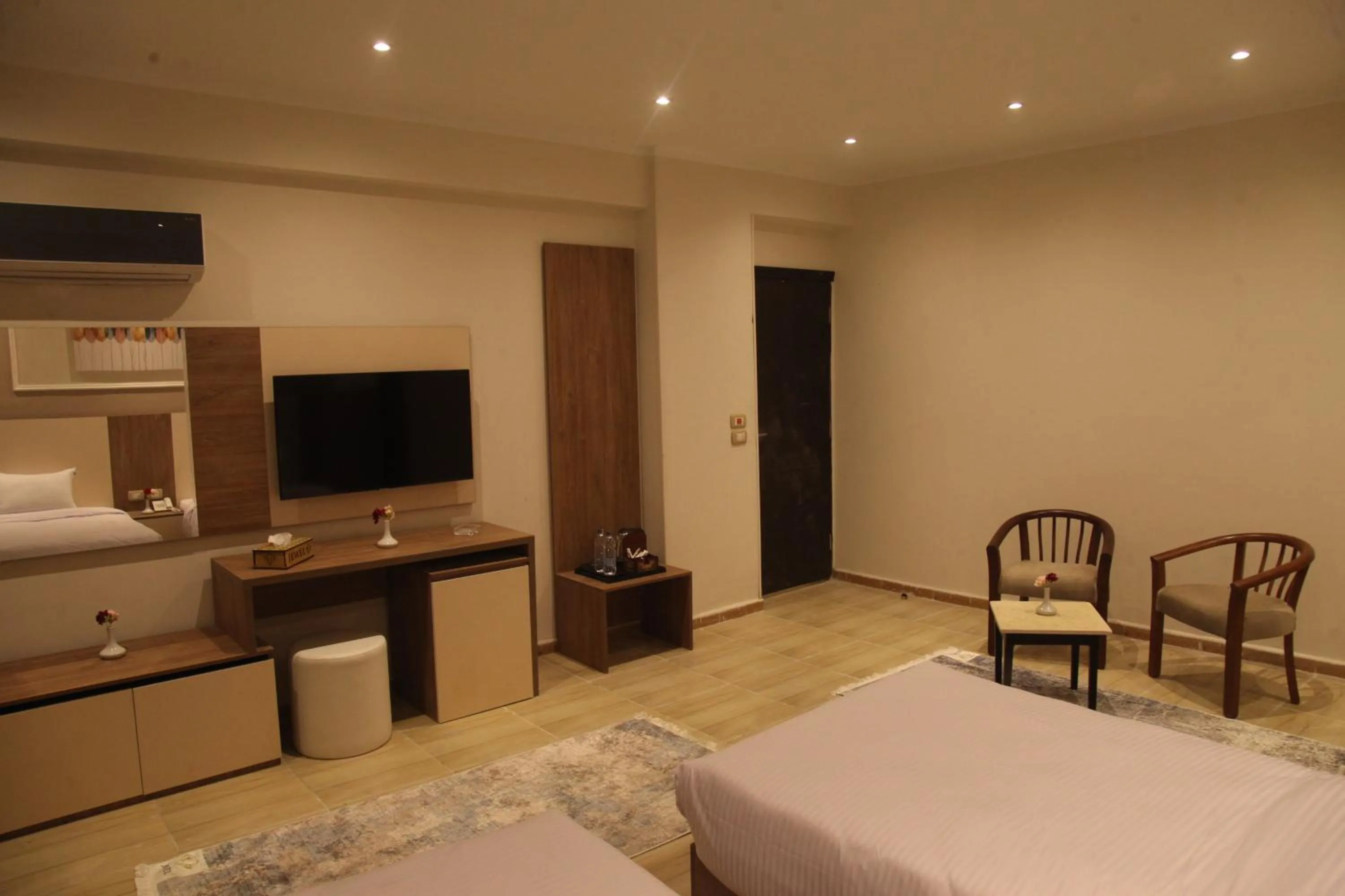Bedroom, Bed in Jewel Assiut Hotel
