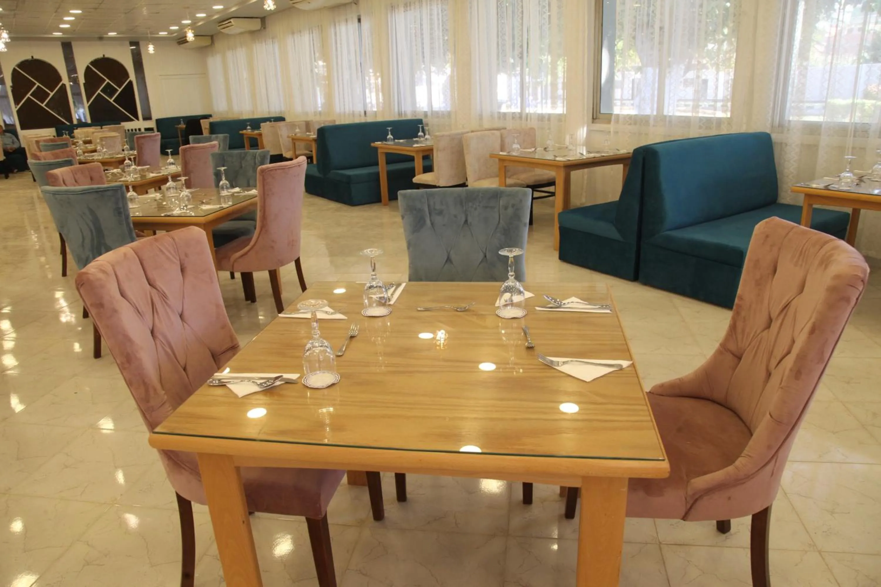 Restaurant/places to eat in Jewel Assiut Hotel