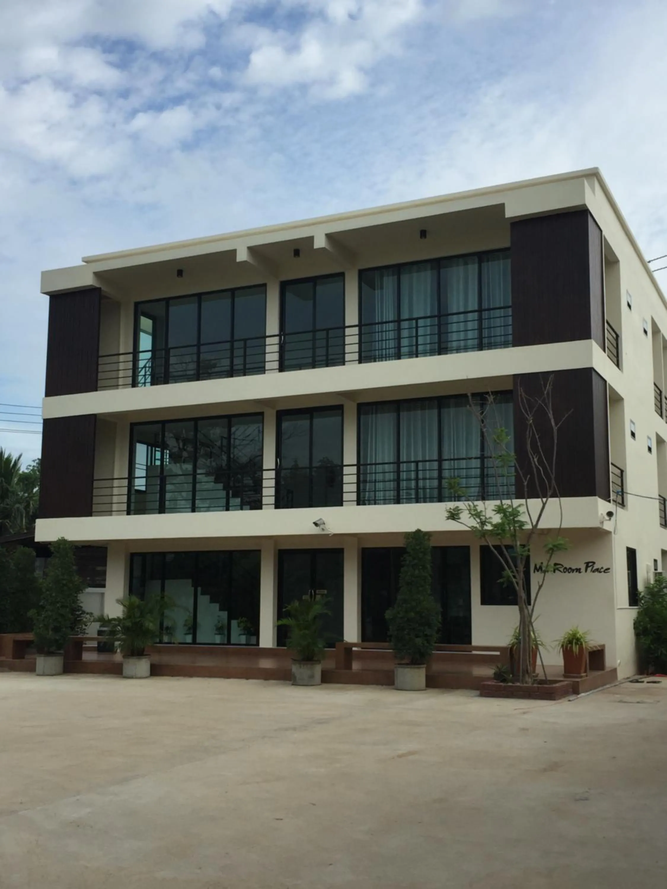 Property building in Ma Room Place Sukhothai Resort