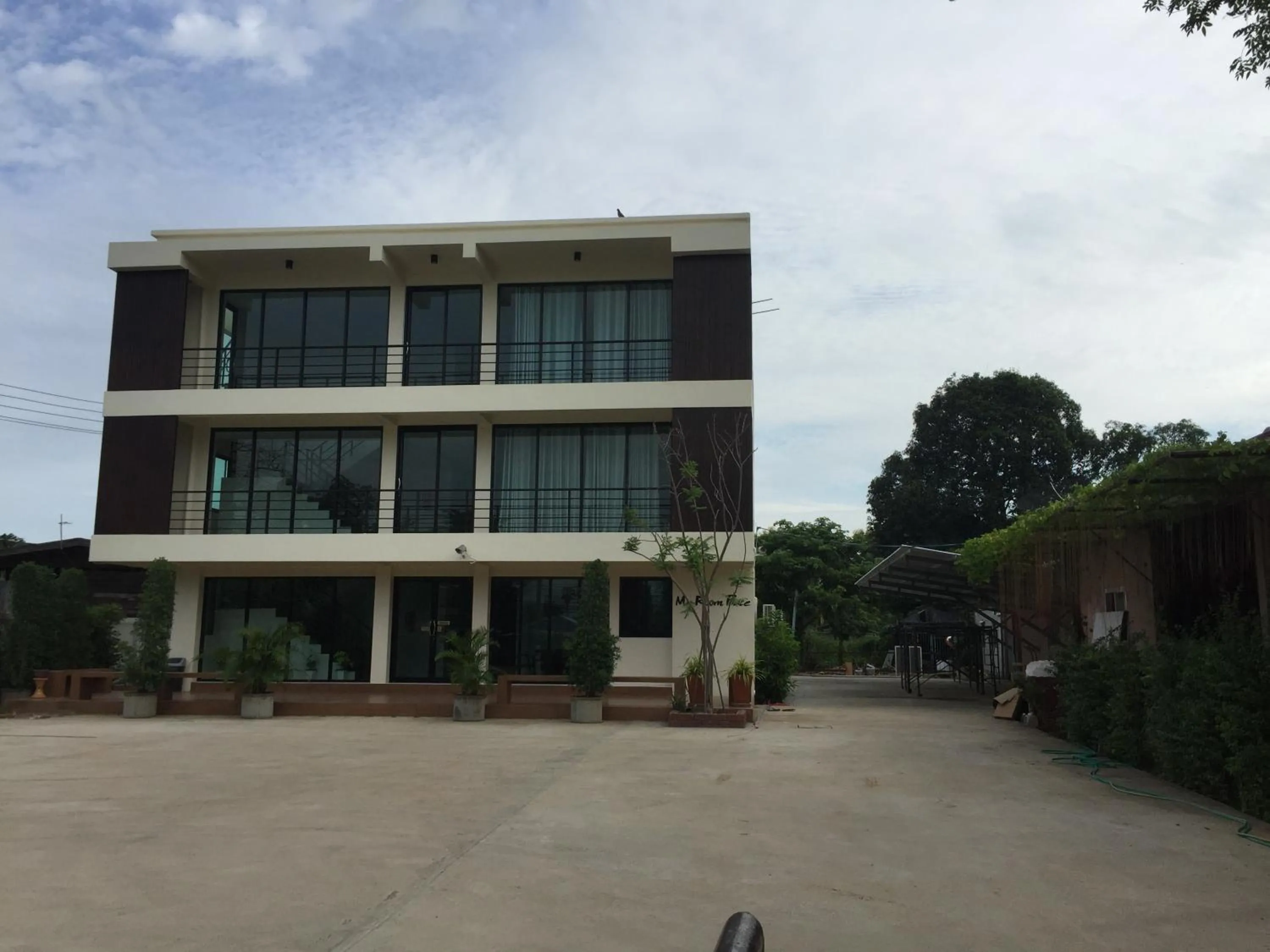 Property building in Ma Room Place Sukhothai Resort