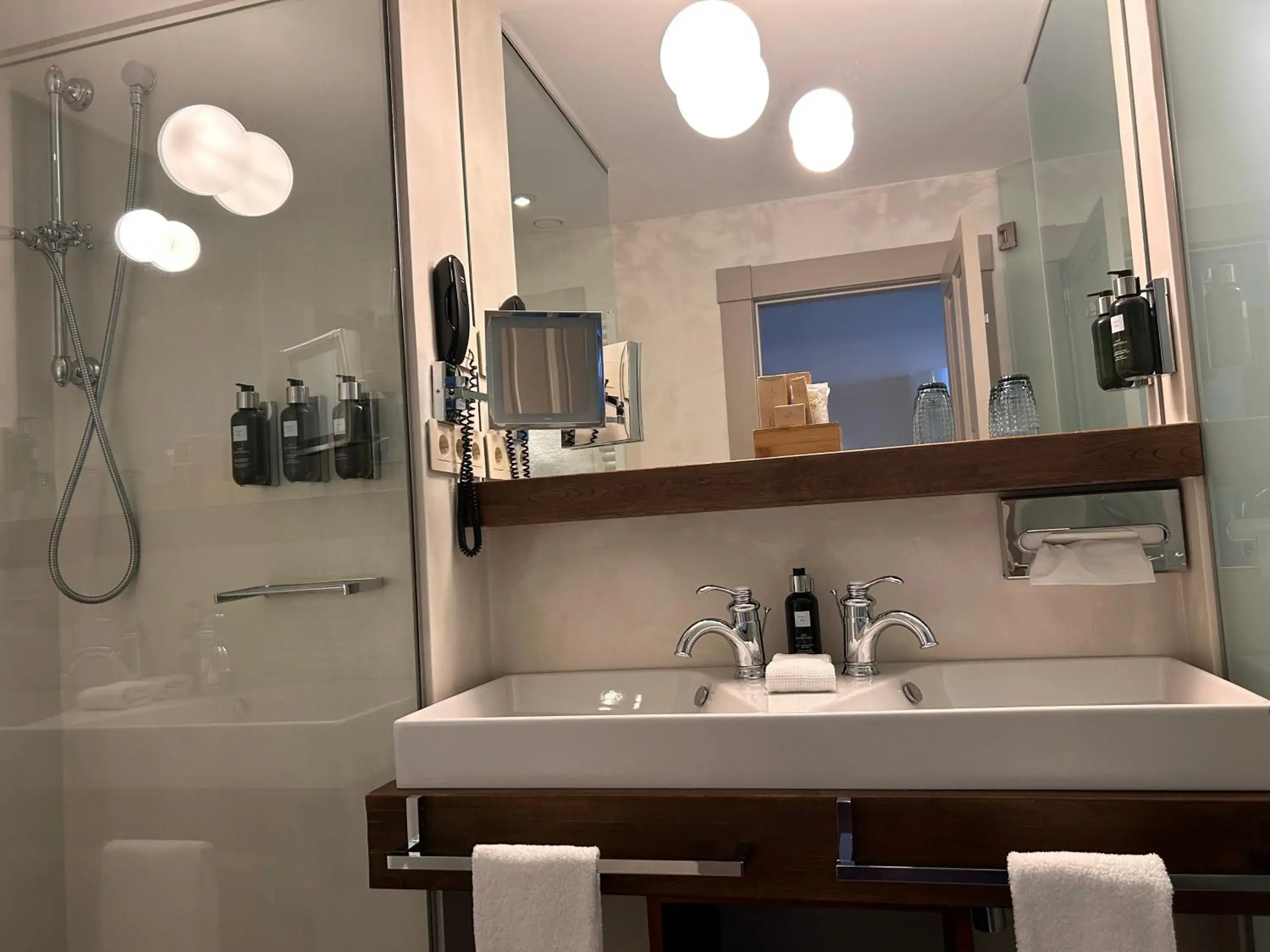 Double Room Mountain View - single occupancy in Puebloastur Eco Resort Hotel & Spa Gran Lujo Double Room Mountain View - single occupancy in Puebloastur Eco Resort Hotel & Spa Gran Lujo