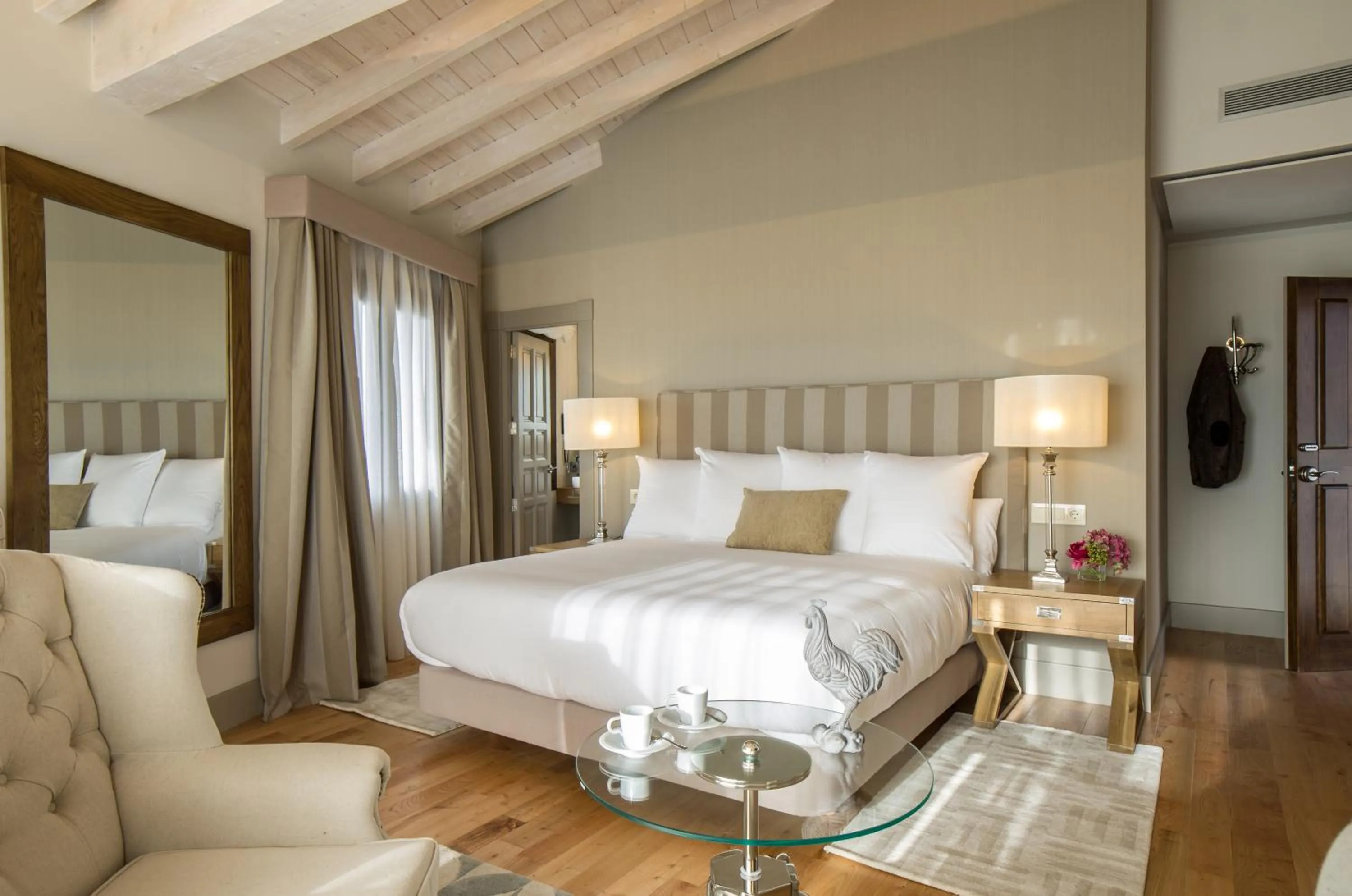 Photo of the whole room, Bed in Puebloastur Eco Resort Hotel & Spa Gran Lujo