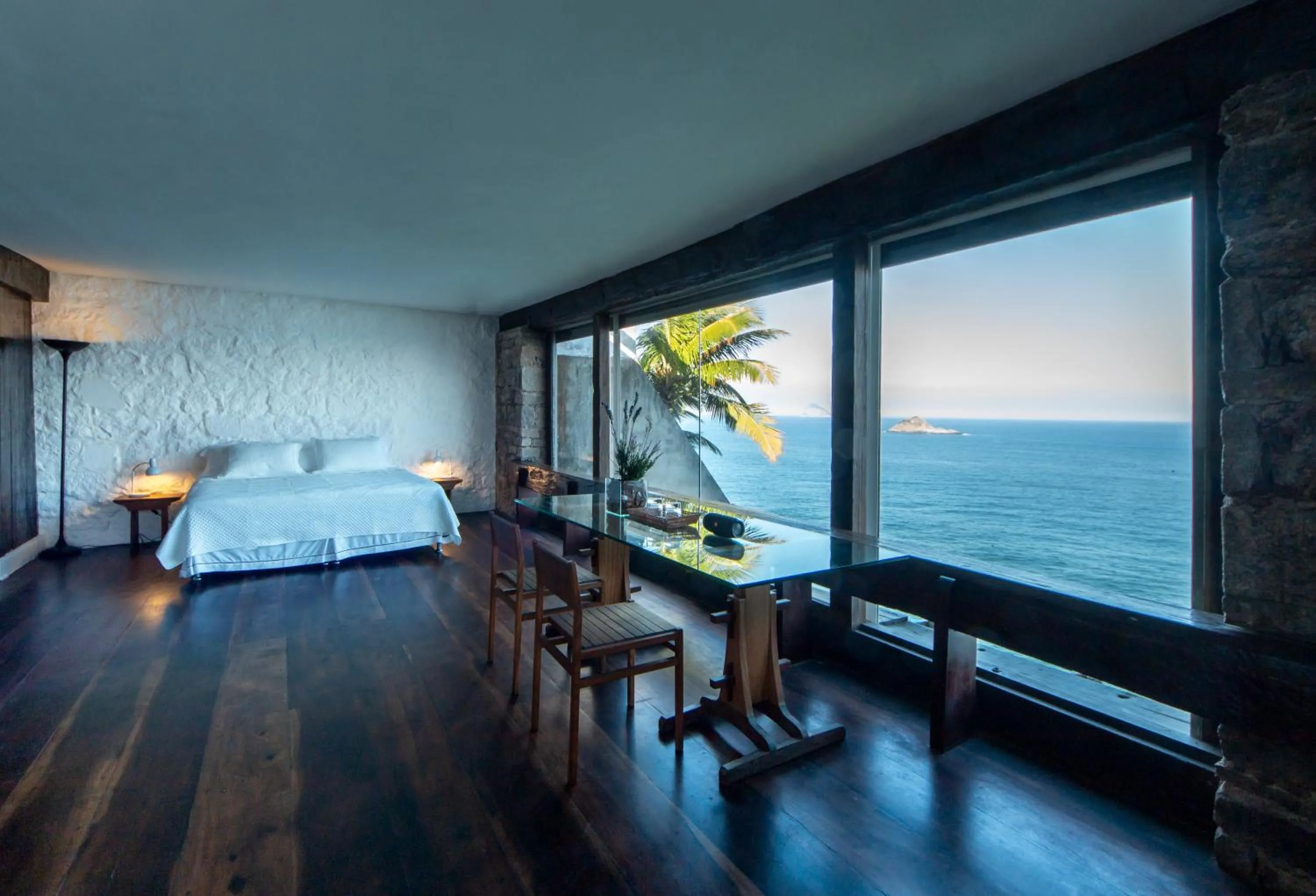 Sea view, Bed in CLIFFSIDE - Boutique Hotel & Spa