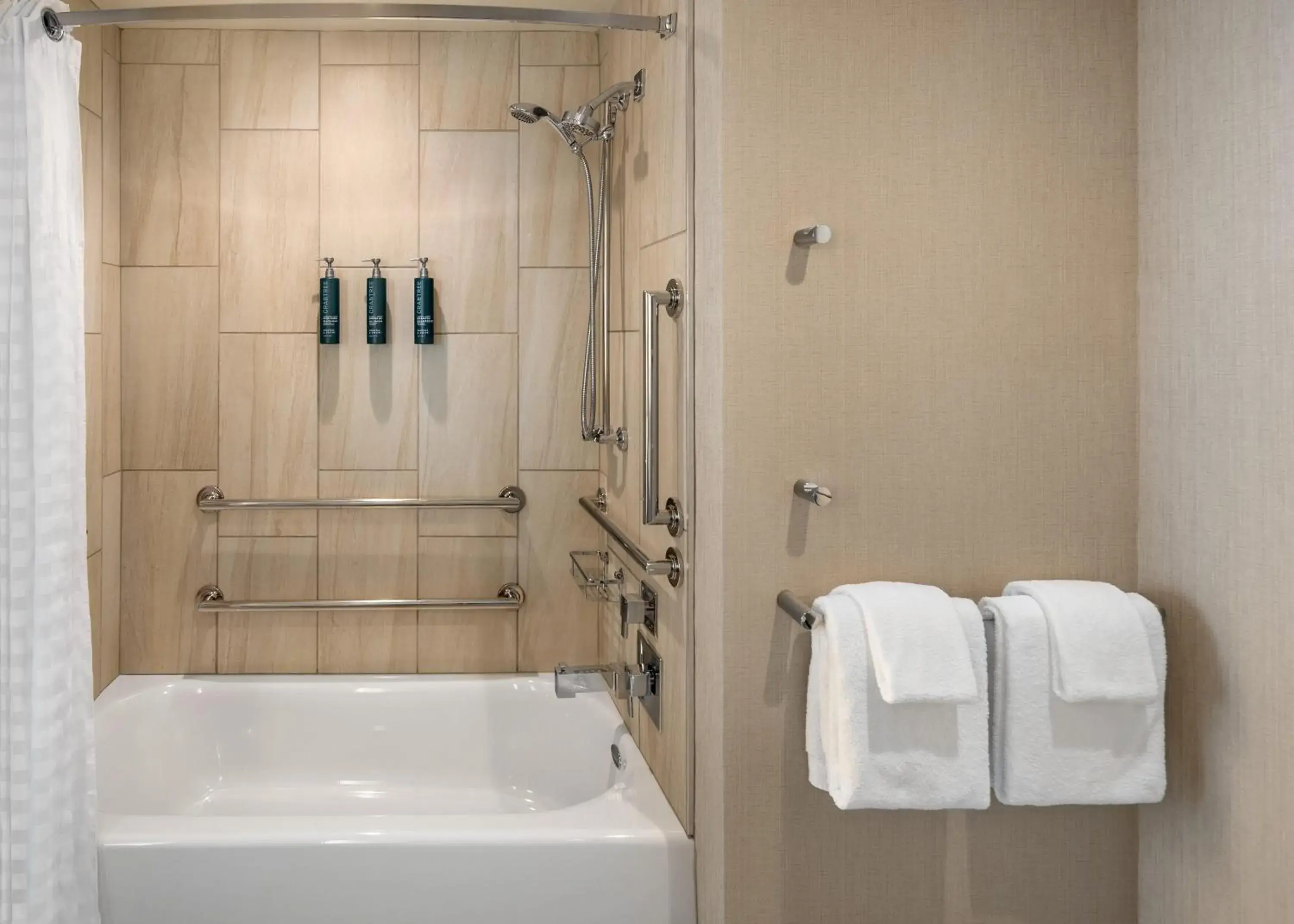 King Room - Disability Access in Hilton Cleveland Downtown King Room - Disability Access in Hilton Cleveland Downtown