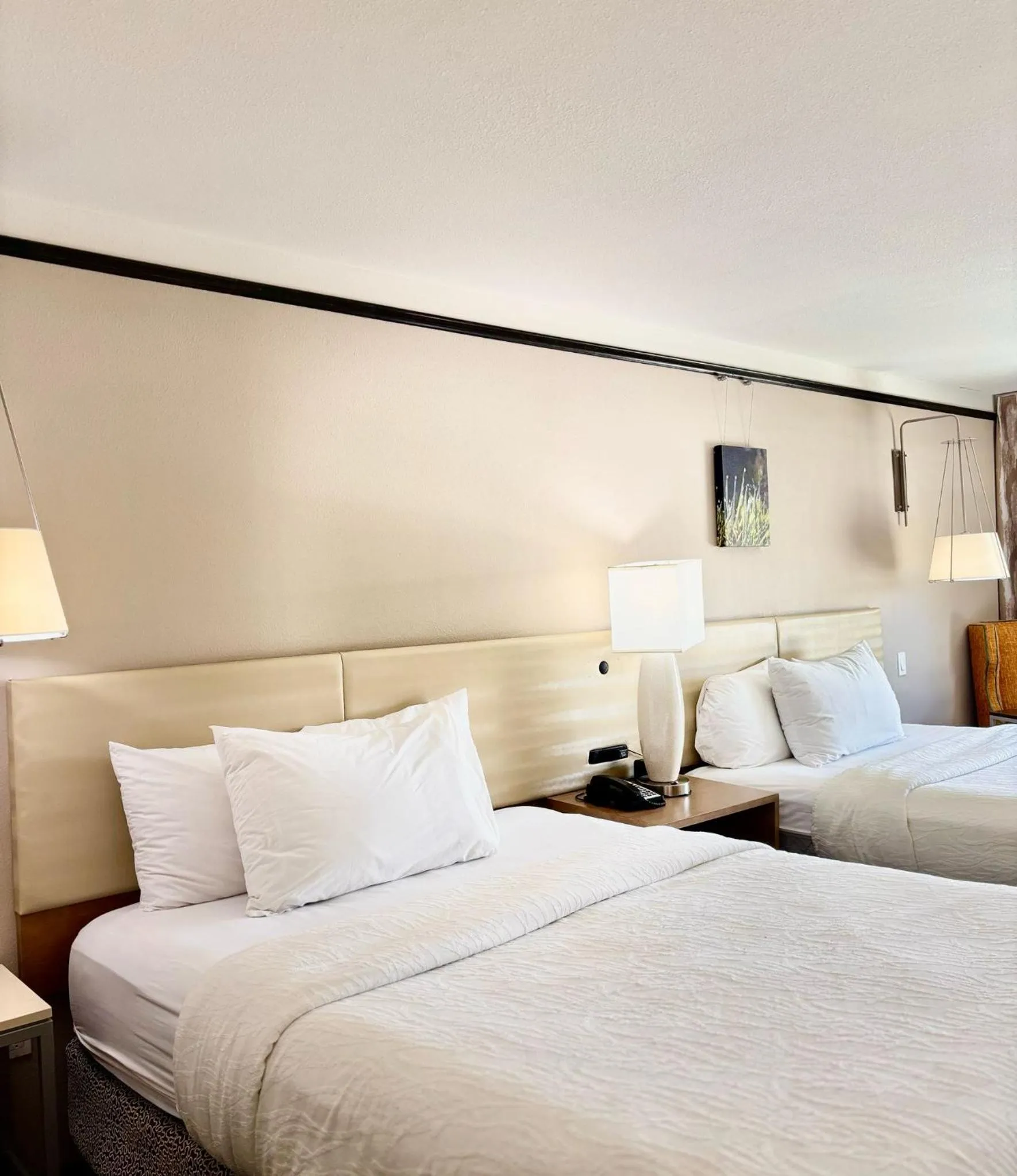 Bed in Kozy Hotel Houston North