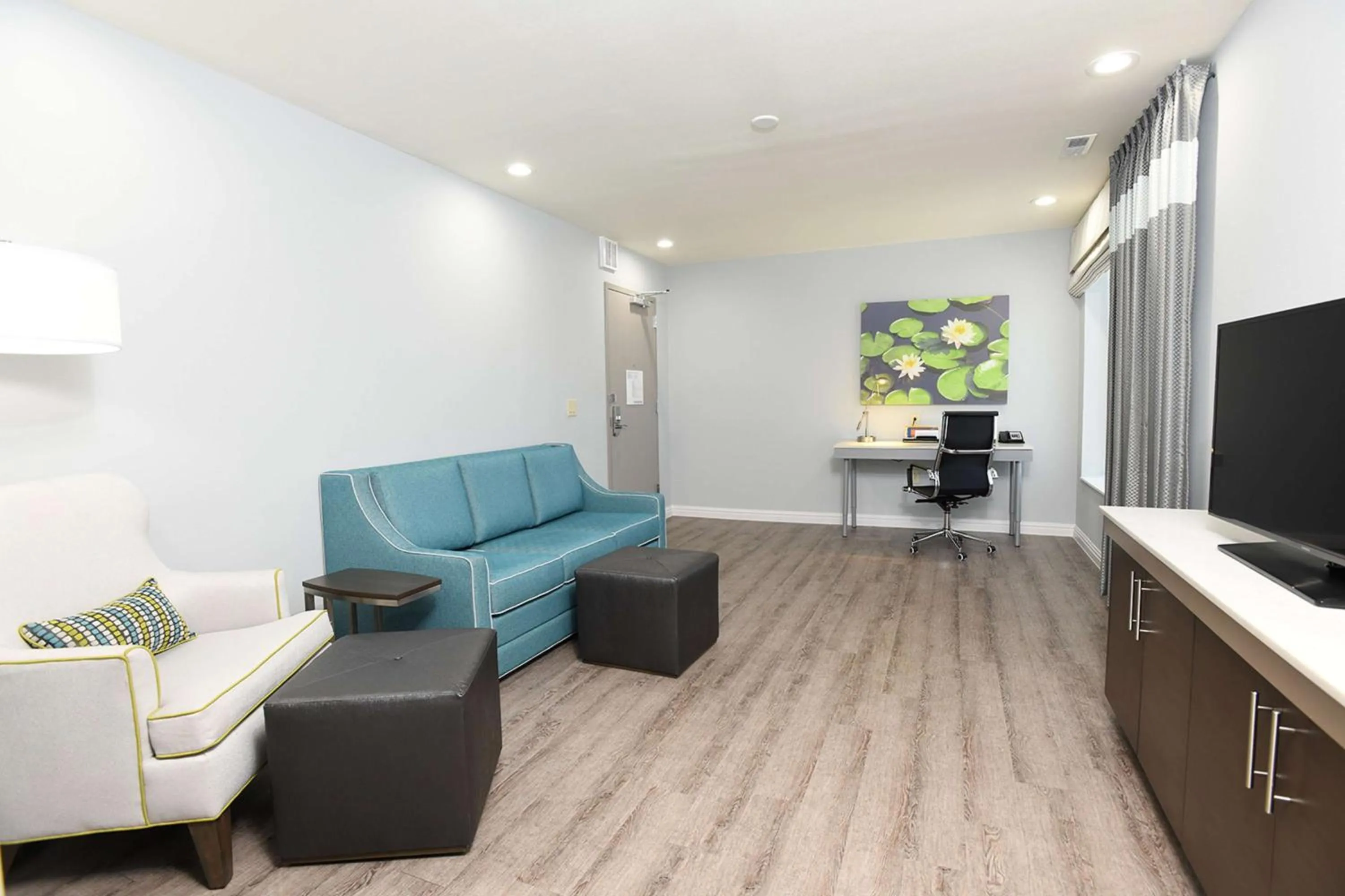 Bedroom in Hilton Garden Inn Jacksonville