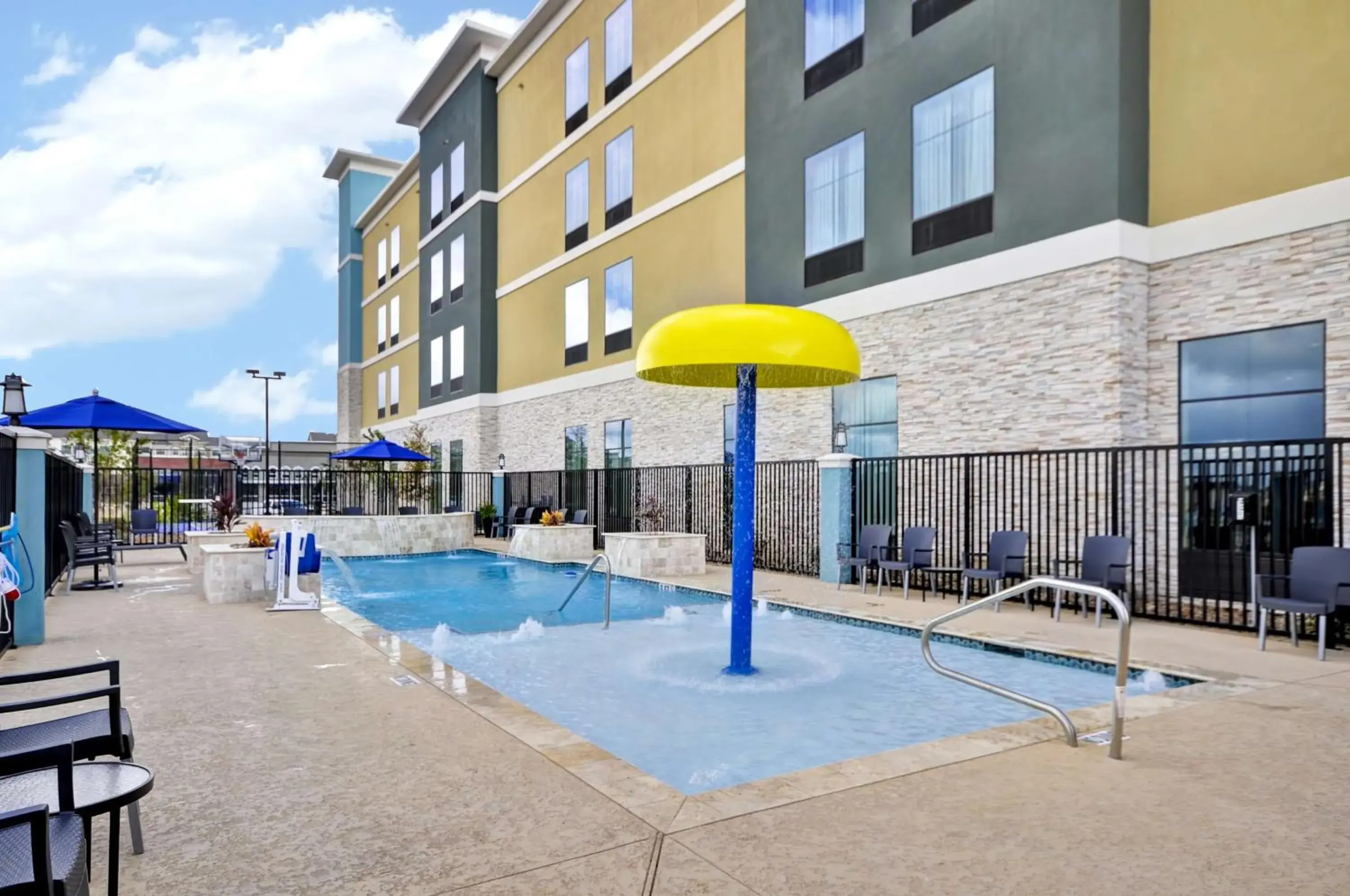 Pool view in Homewood Suites by Hilton New Braunfels Pool view in Homewood Suites by Hilton New Braunfels