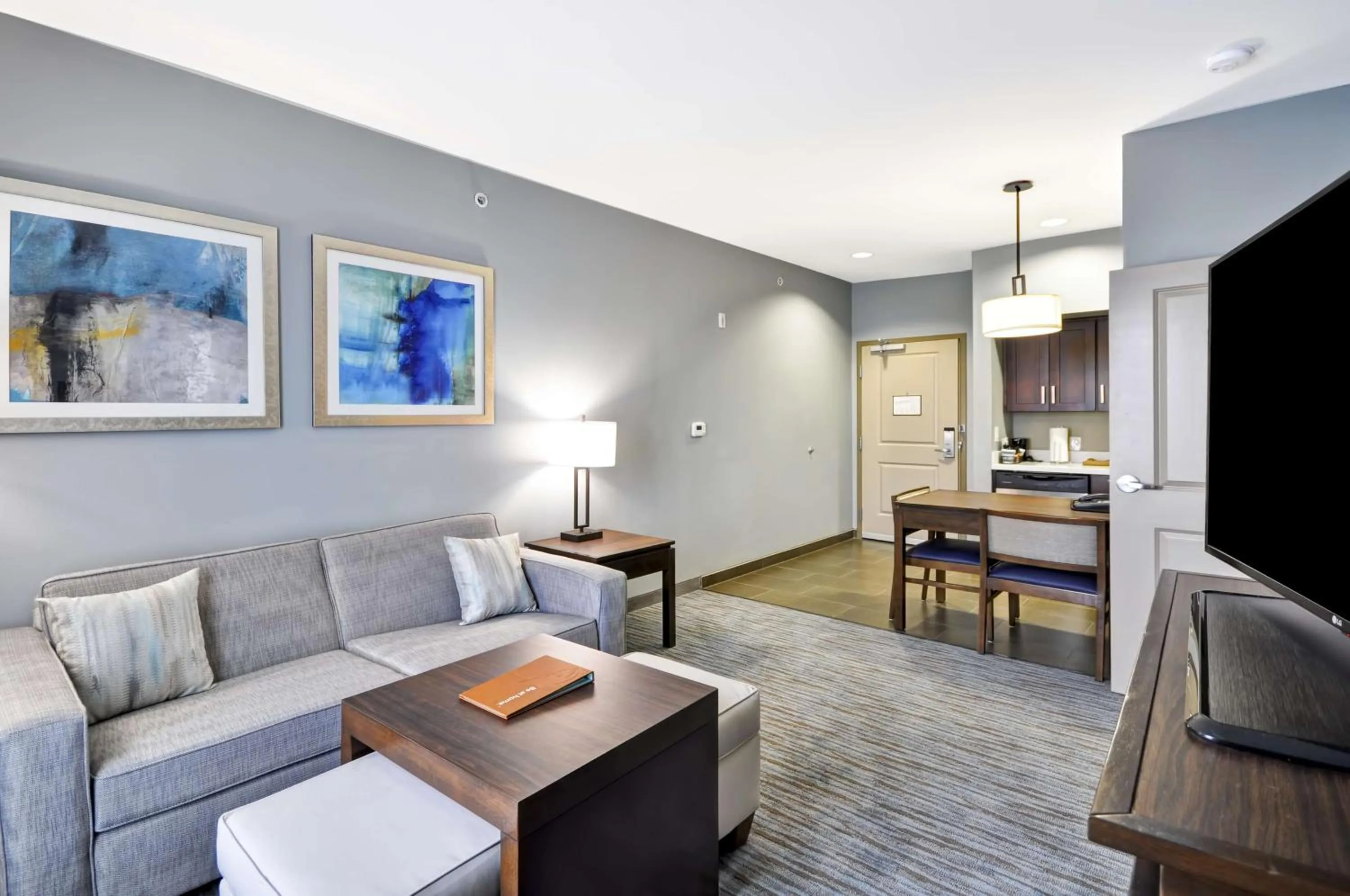 Kitchen or kitchenette in Homewood Suites by Hilton New Braunfels