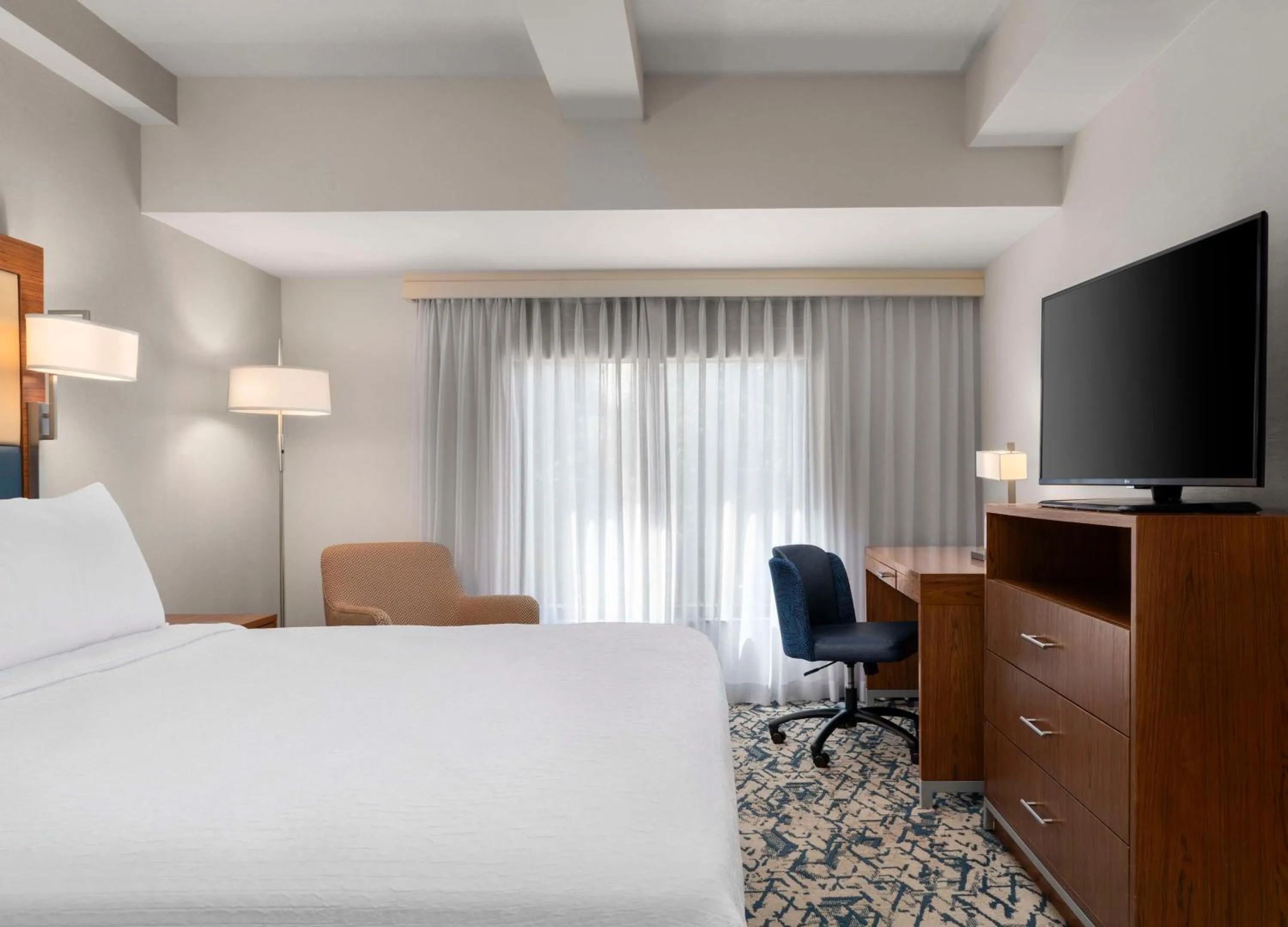 Bed in Homewood Suites by Hilton Boston Brookline-Longwood Medical