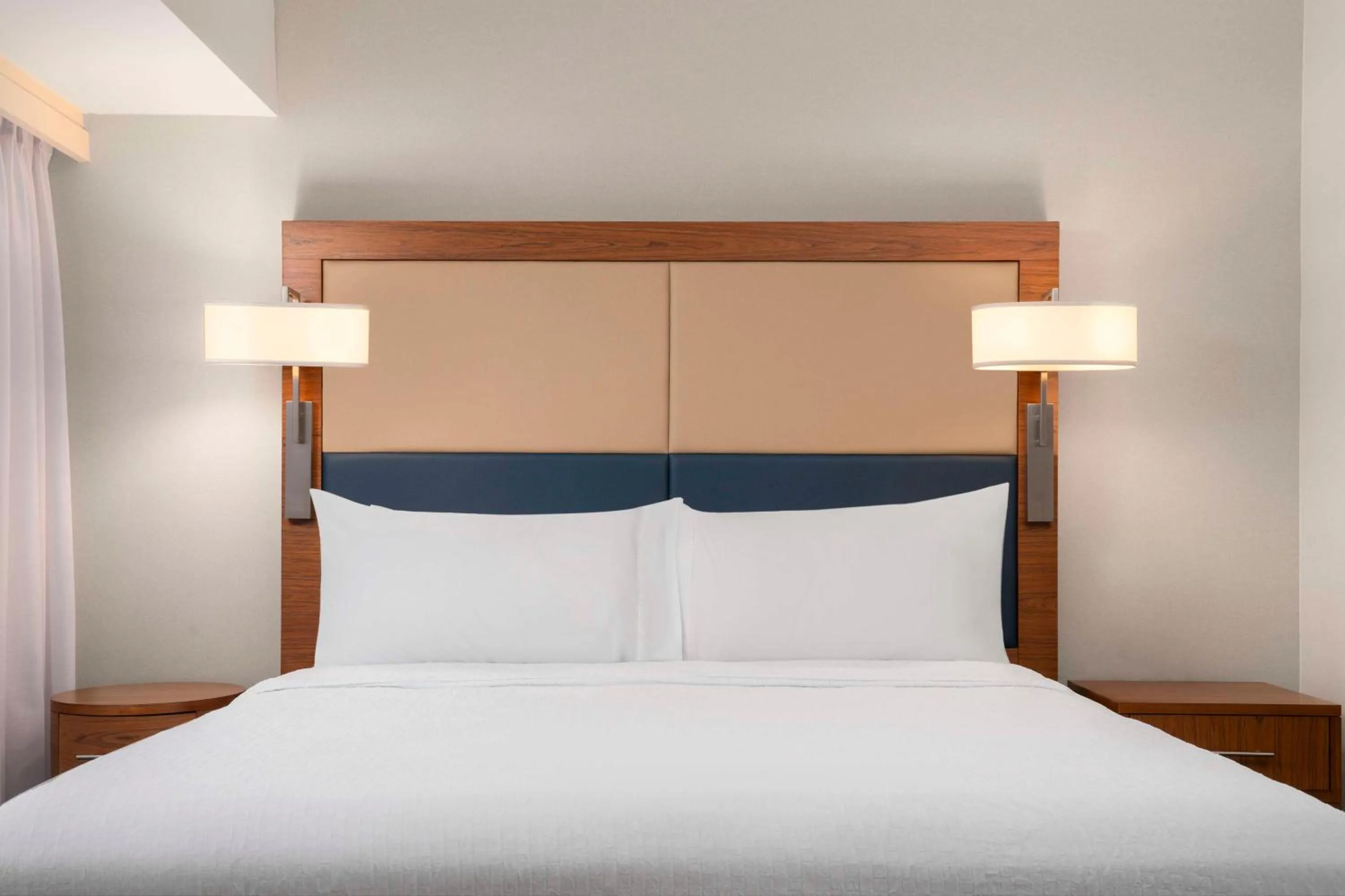 Bed in Homewood Suites by Hilton Boston Brookline-Longwood Medical
