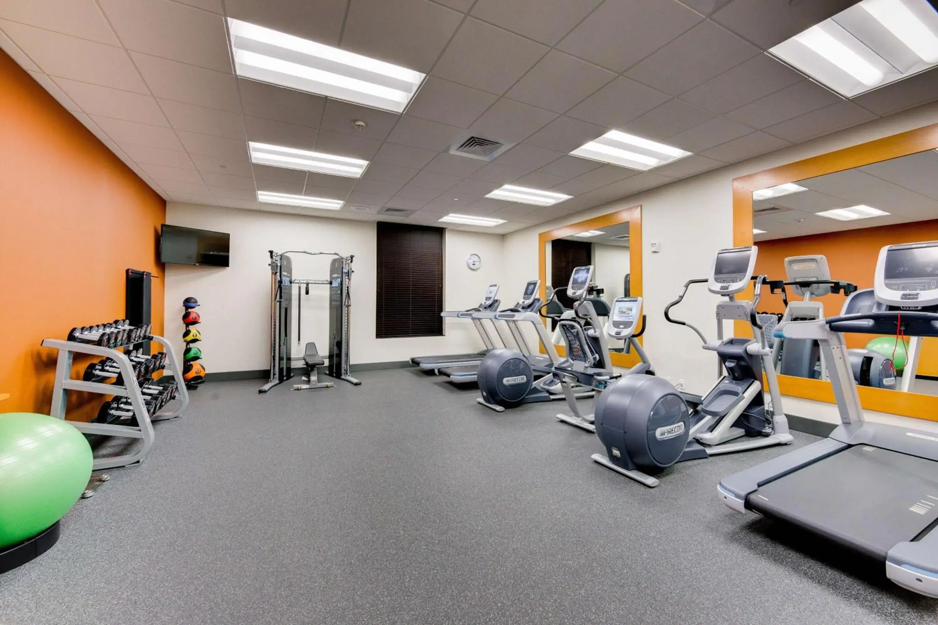 Fitness centre/facilities in Hilton Garden Inn North Houston Spring Fitness centre/facilities in Hilton Garden Inn North Houston Spring