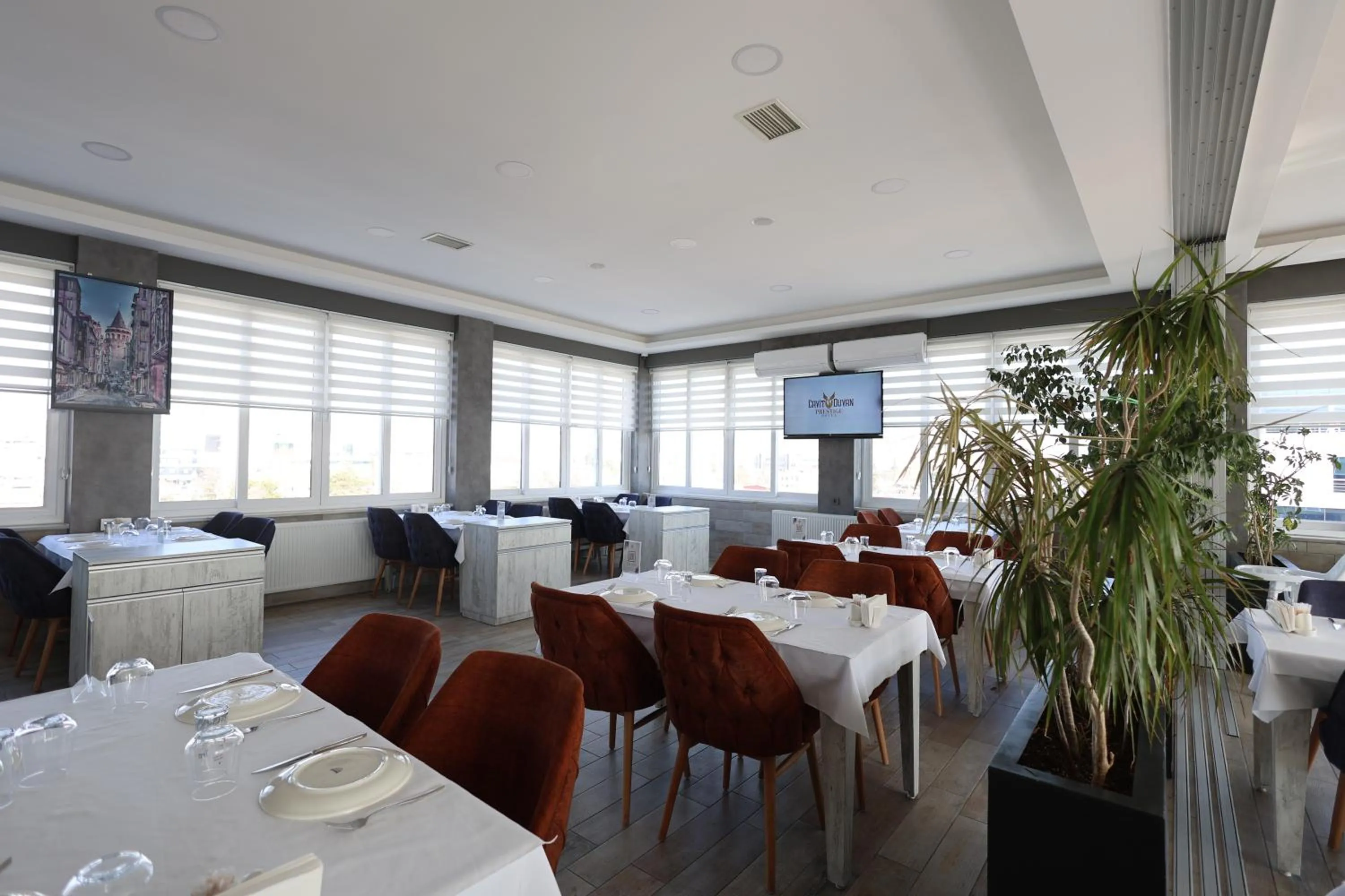 Restaurant/places to eat in Cavit Duvan Prestige Hotel