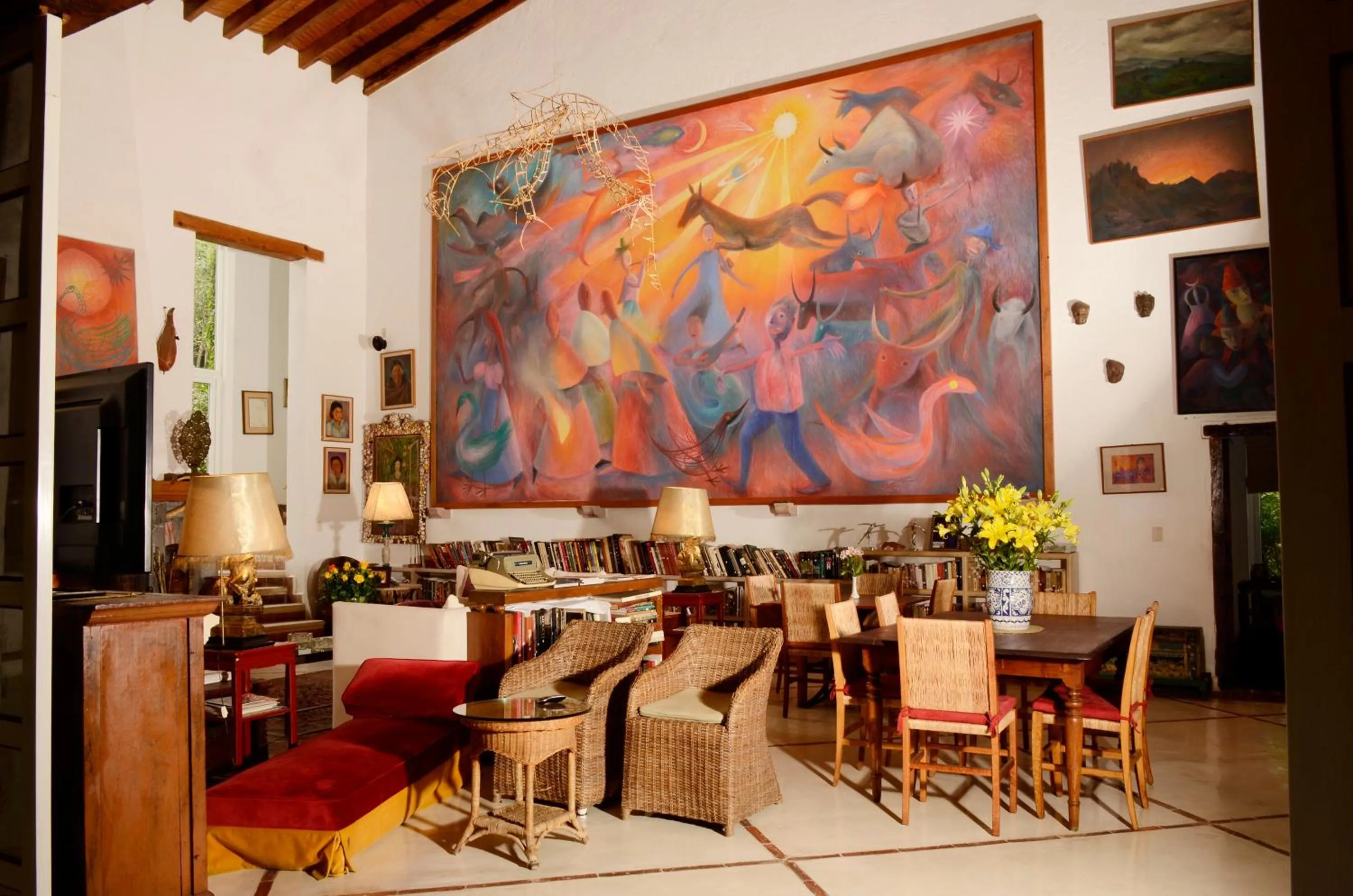 Communal lounge/ TV room in Quinta Cielo - Hotel Boutique y Restaurante