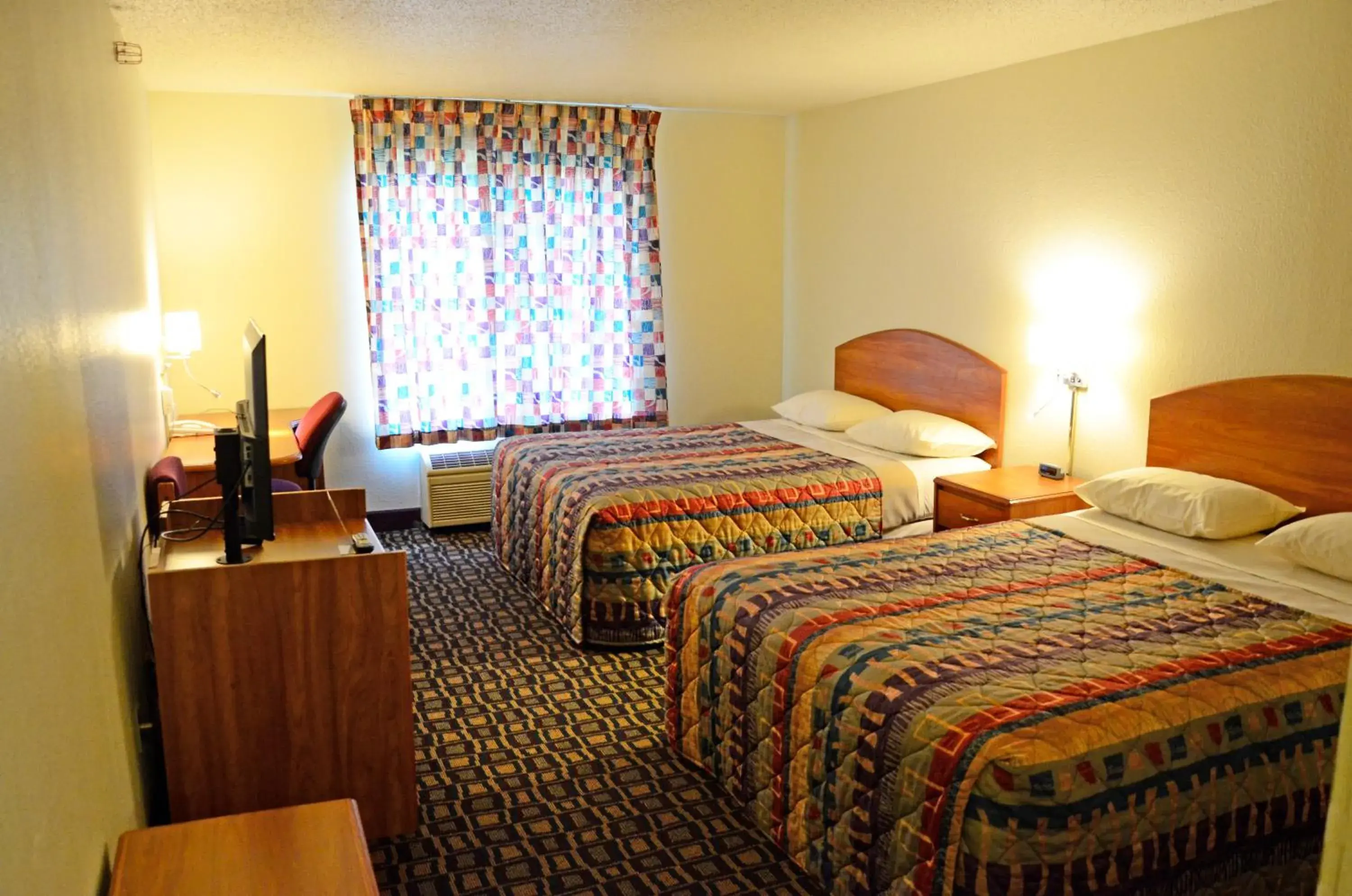 Queen Room with Two Queen Beds in Budget Host Inn Queen Room with Two Queen Beds in Budget Host Inn