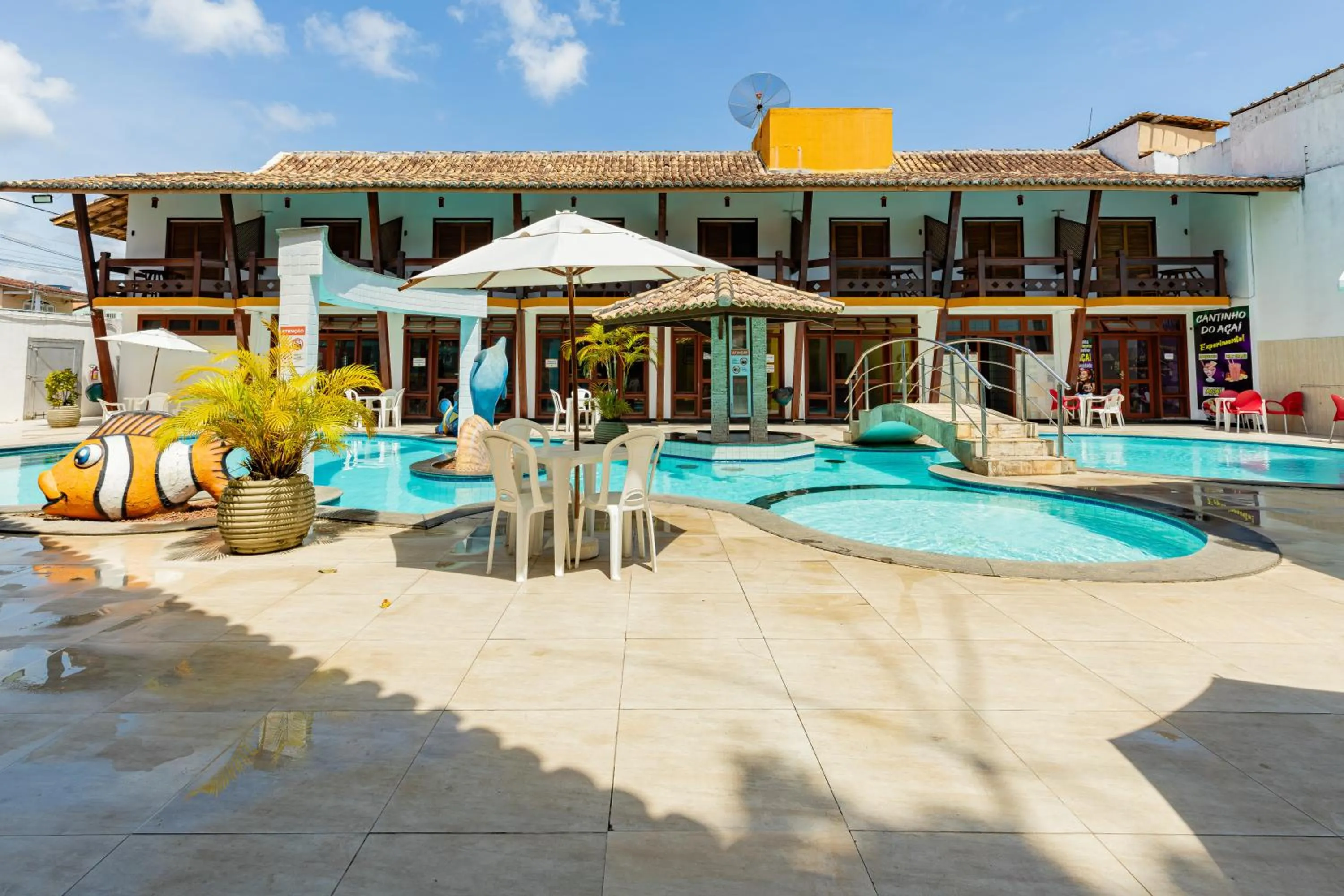 Swimming pool in Casa Blanca Park Hotel