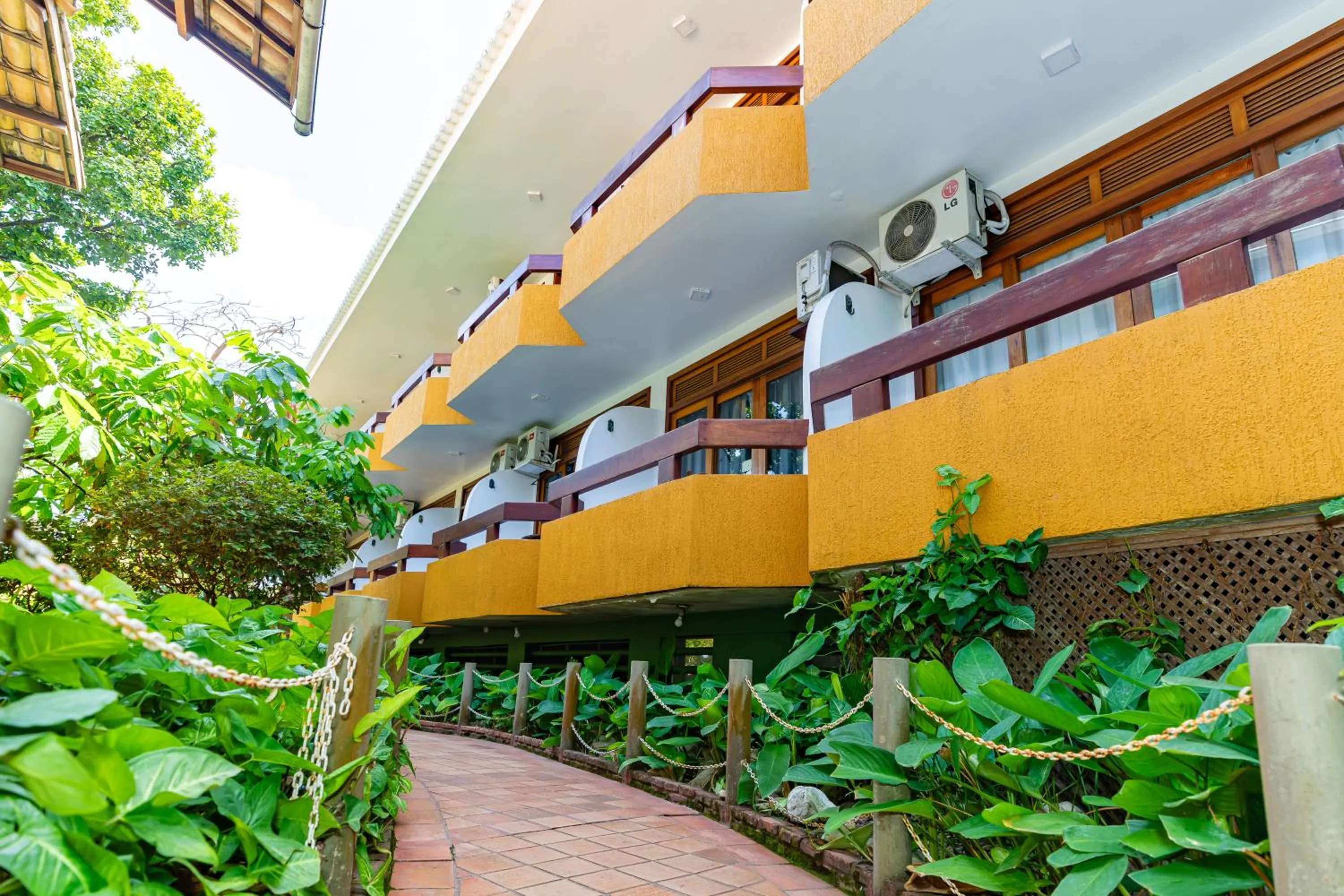 Property building in Casa Blanca Park Hotel