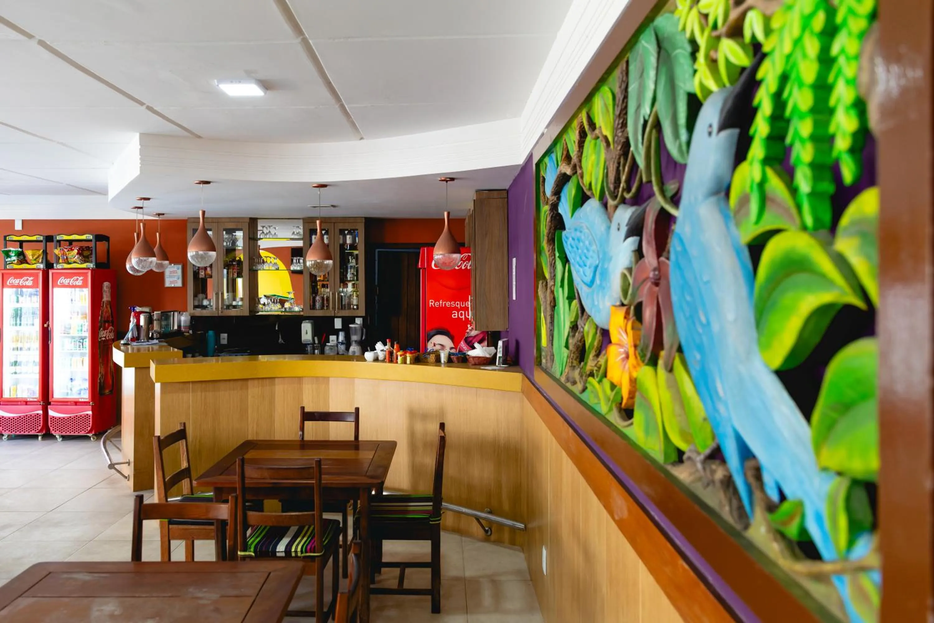 Restaurant/places to eat in Casa Blanca Park Hotel