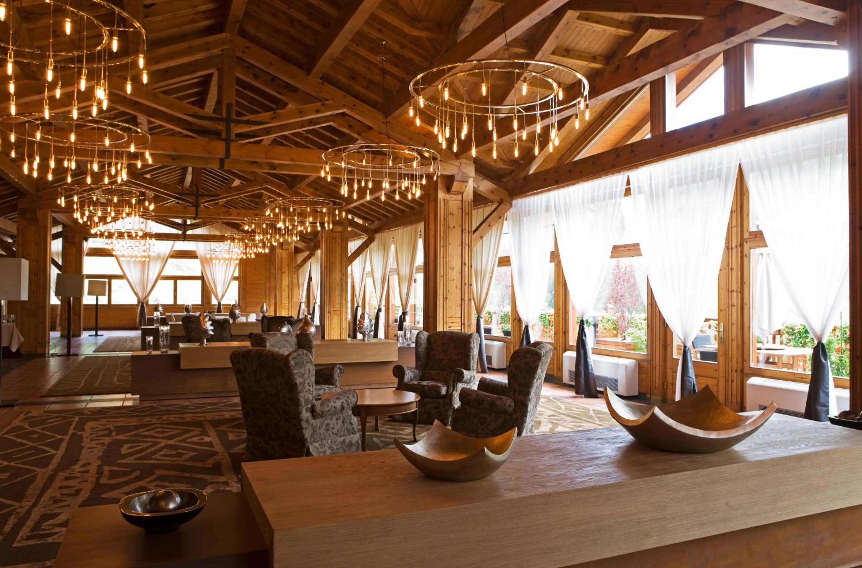 Communal lounge/ TV room in Sport Hotel Village