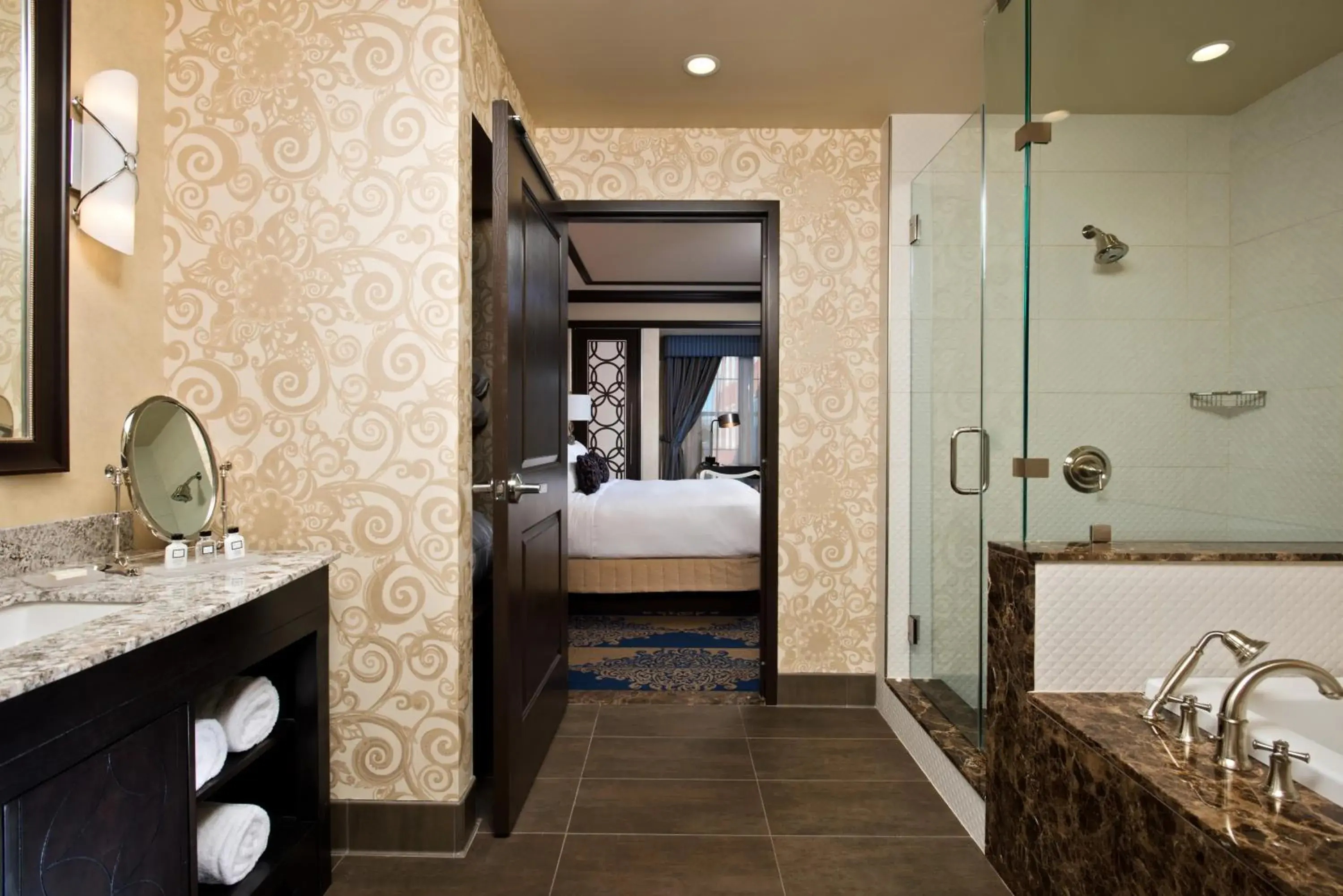 Bathroom, Bed in Saratoga Casino Hotel Bathroom, Bed in Saratoga Casino Hotel