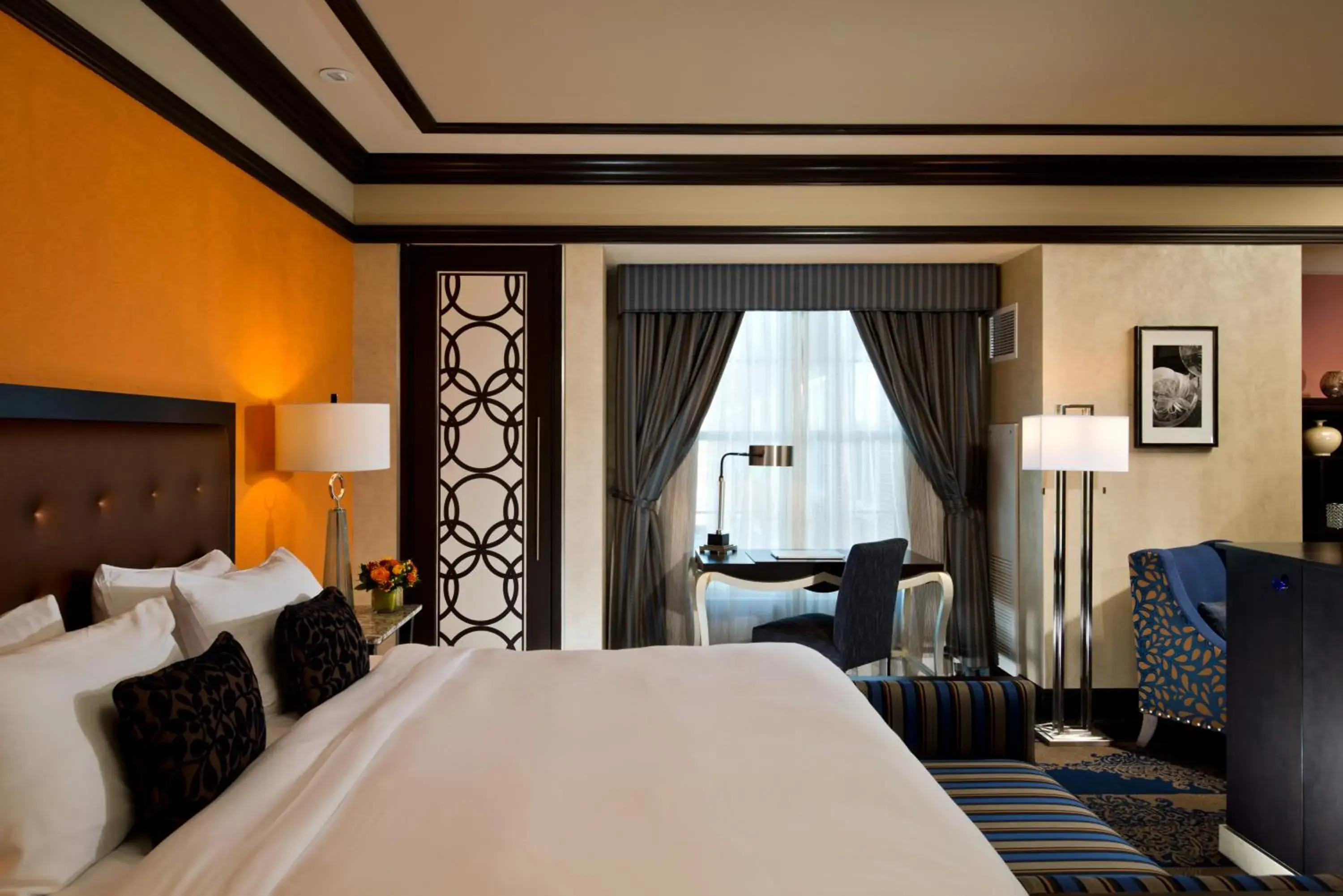 Bed in Saratoga Casino Hotel Bed in Saratoga Casino Hotel