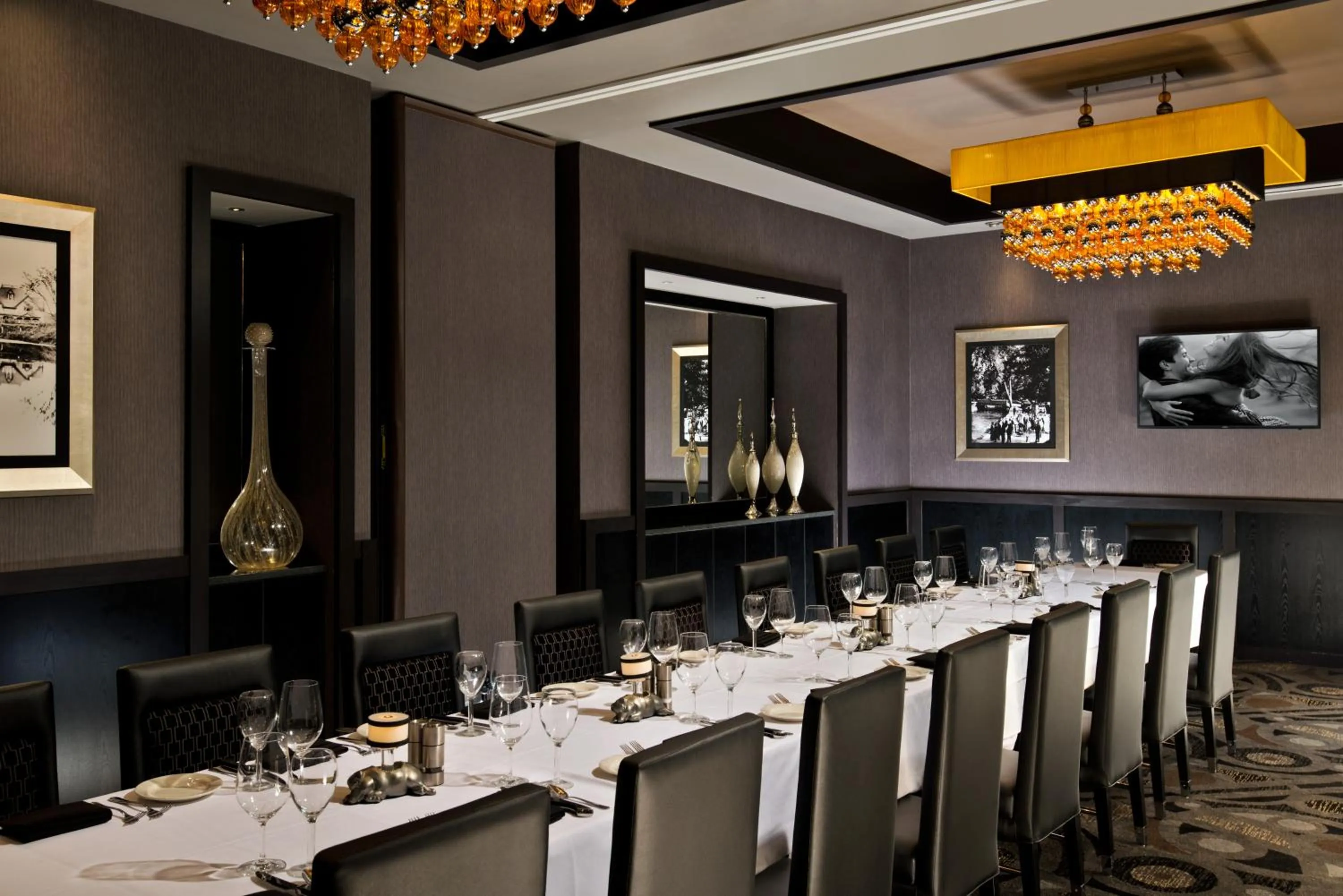 Restaurant/places to eat in Saratoga Casino Hotel