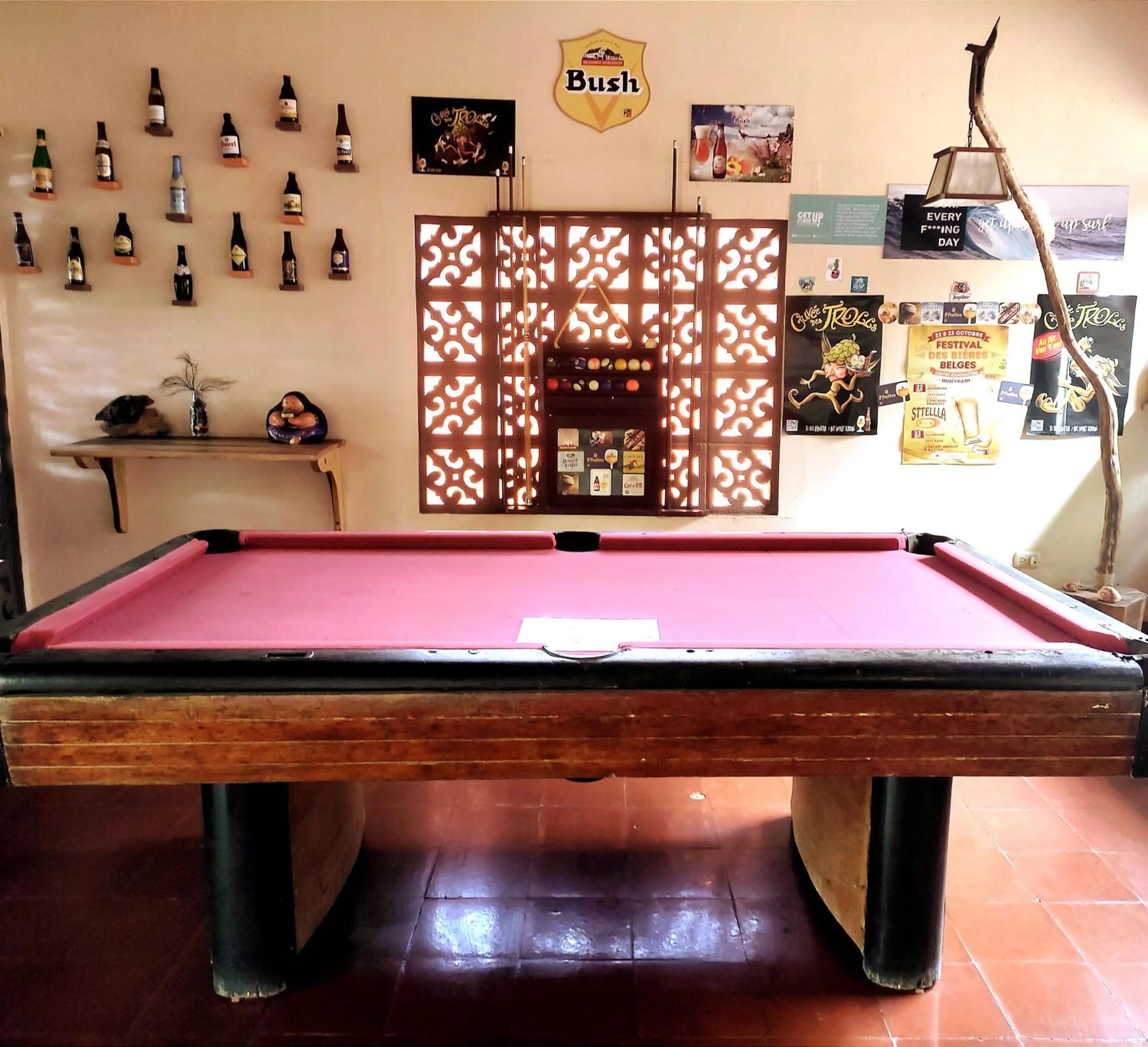 Billiard in El Belga Loco