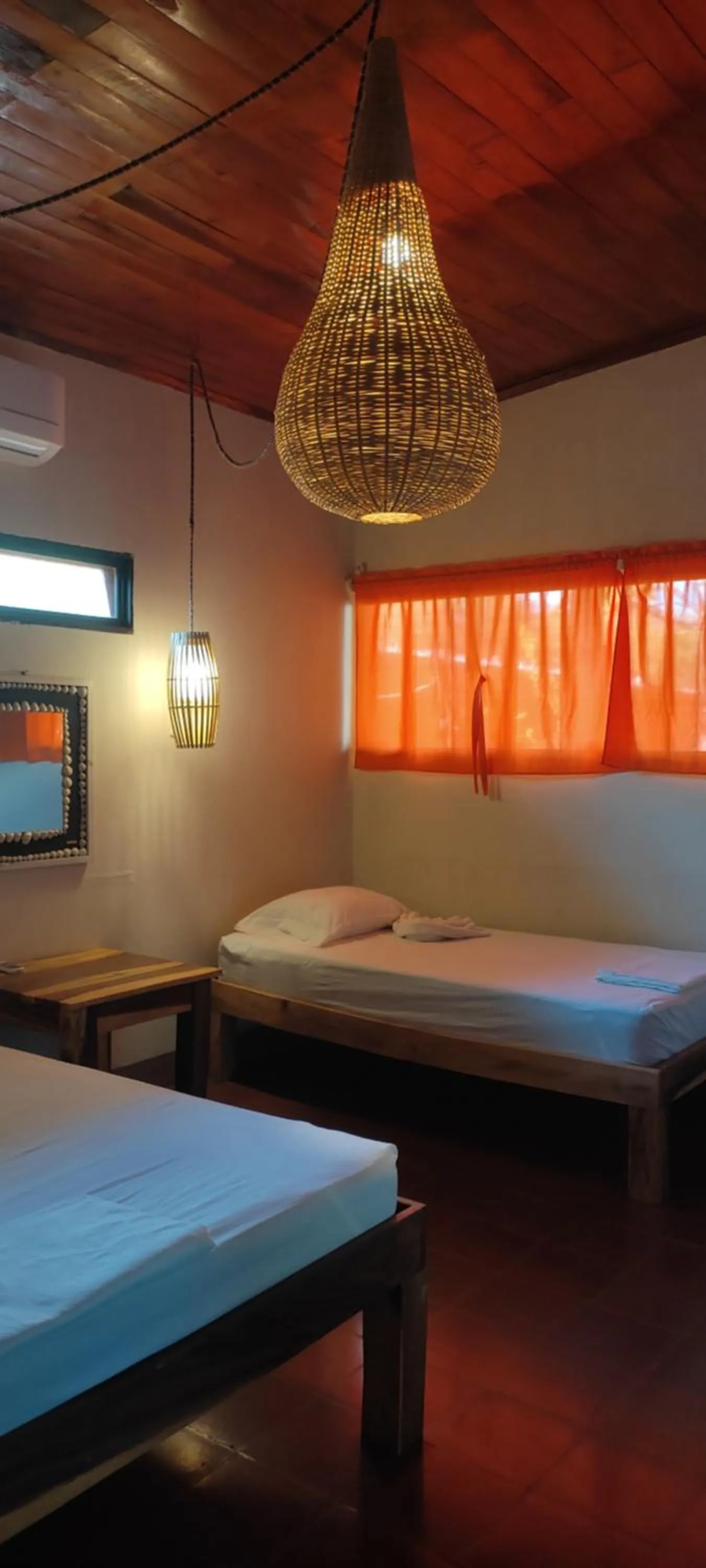 Photo of the whole room, Bed in El Belga Loco